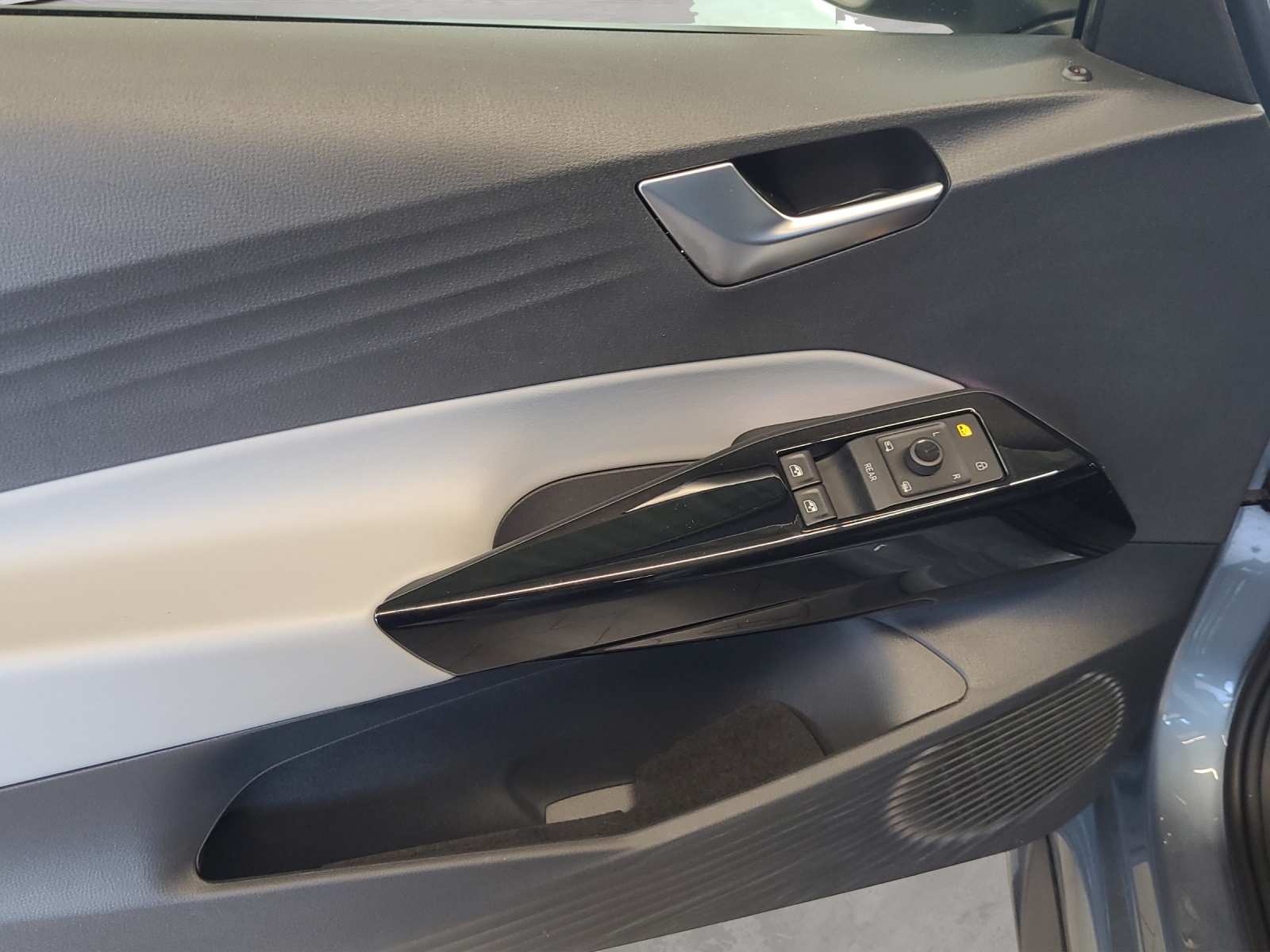 ID.3 Pro Performance 150 kW/58 kWh IQ-Light Kamera ACC Navi