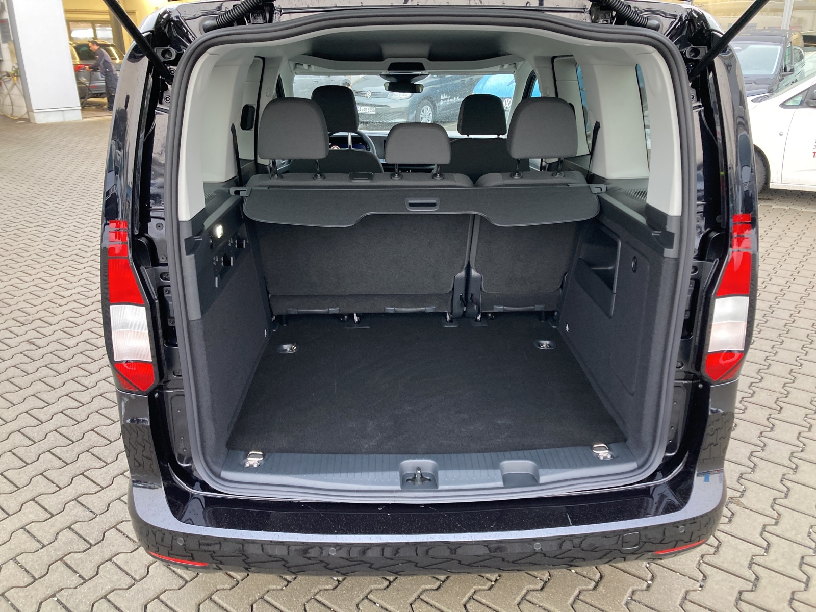 Caddy 1.5 TSI DSG ACC abn. AHK Kamera App-Connect