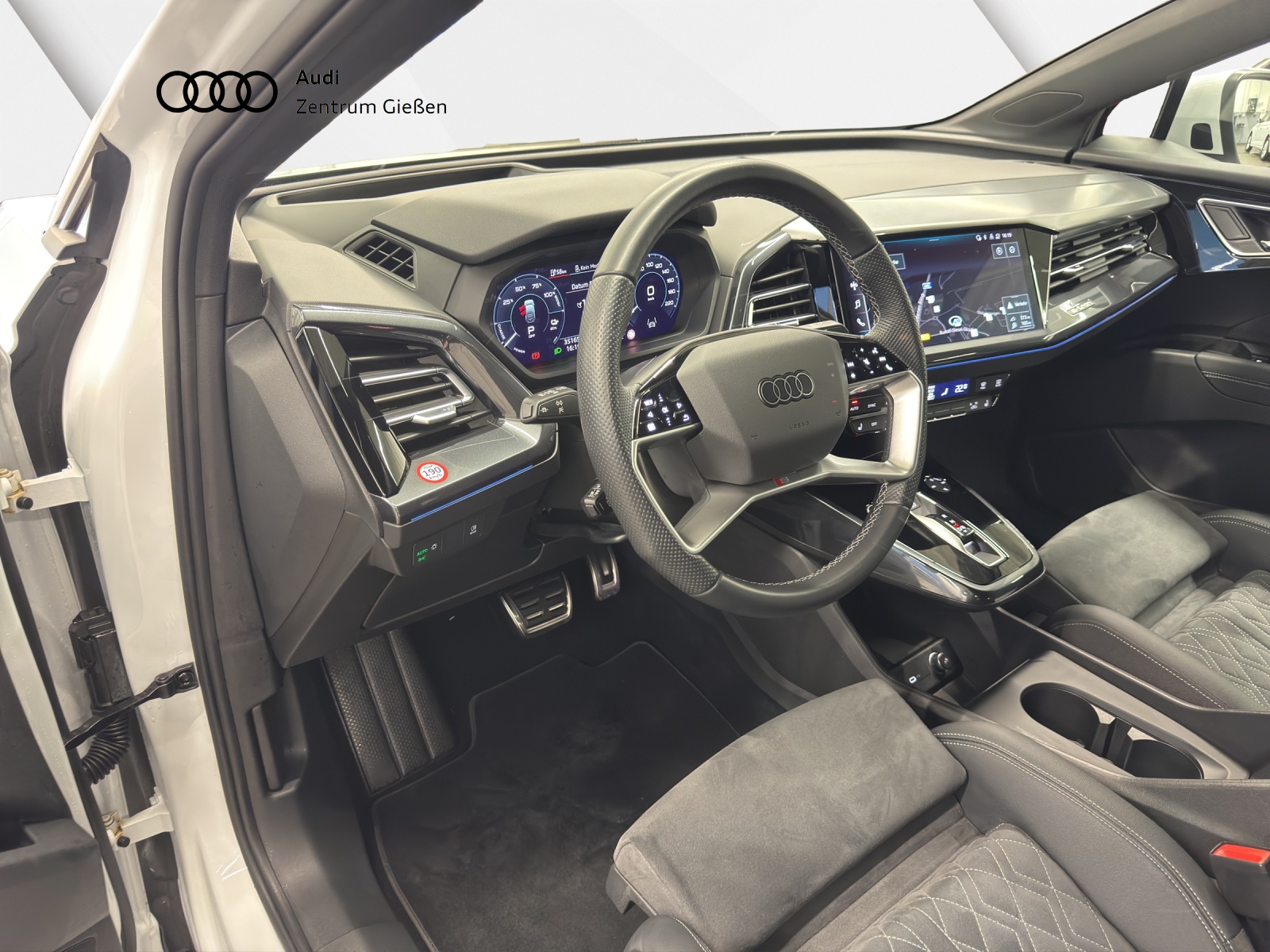 Q4 e-tron Sportback 50 quattro S line Black Kamera Navi LED