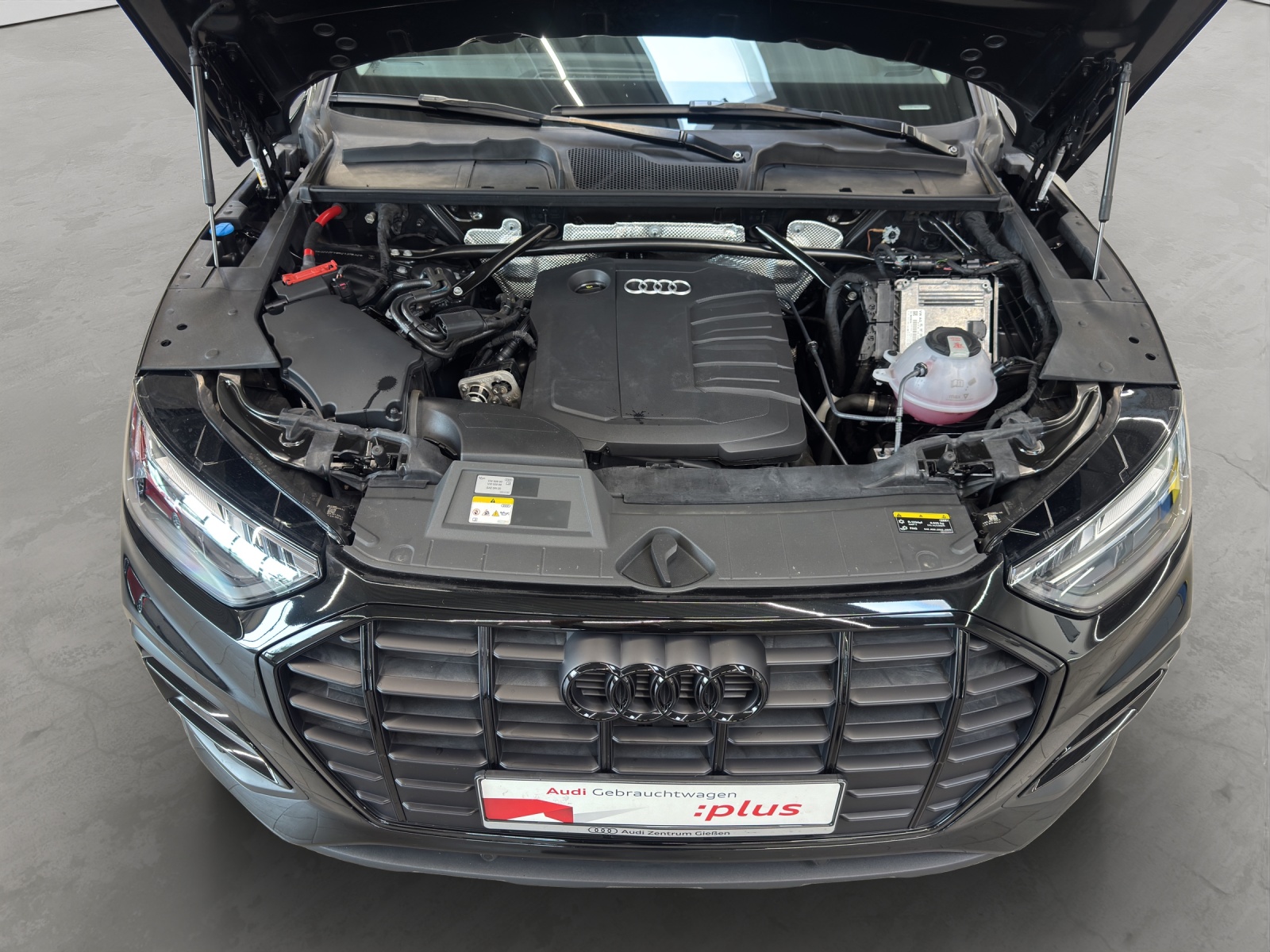 Q5 Sportback 35 TDI advanced black AHK Navi LED