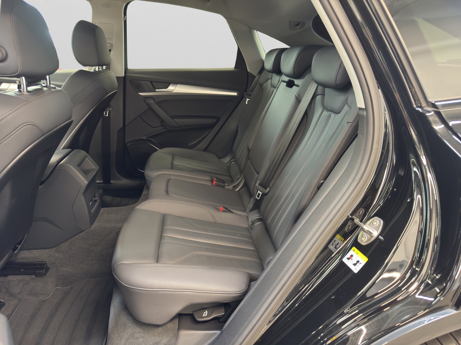 Q5 Sportback 35 TDI advanced black AHK Navi LED