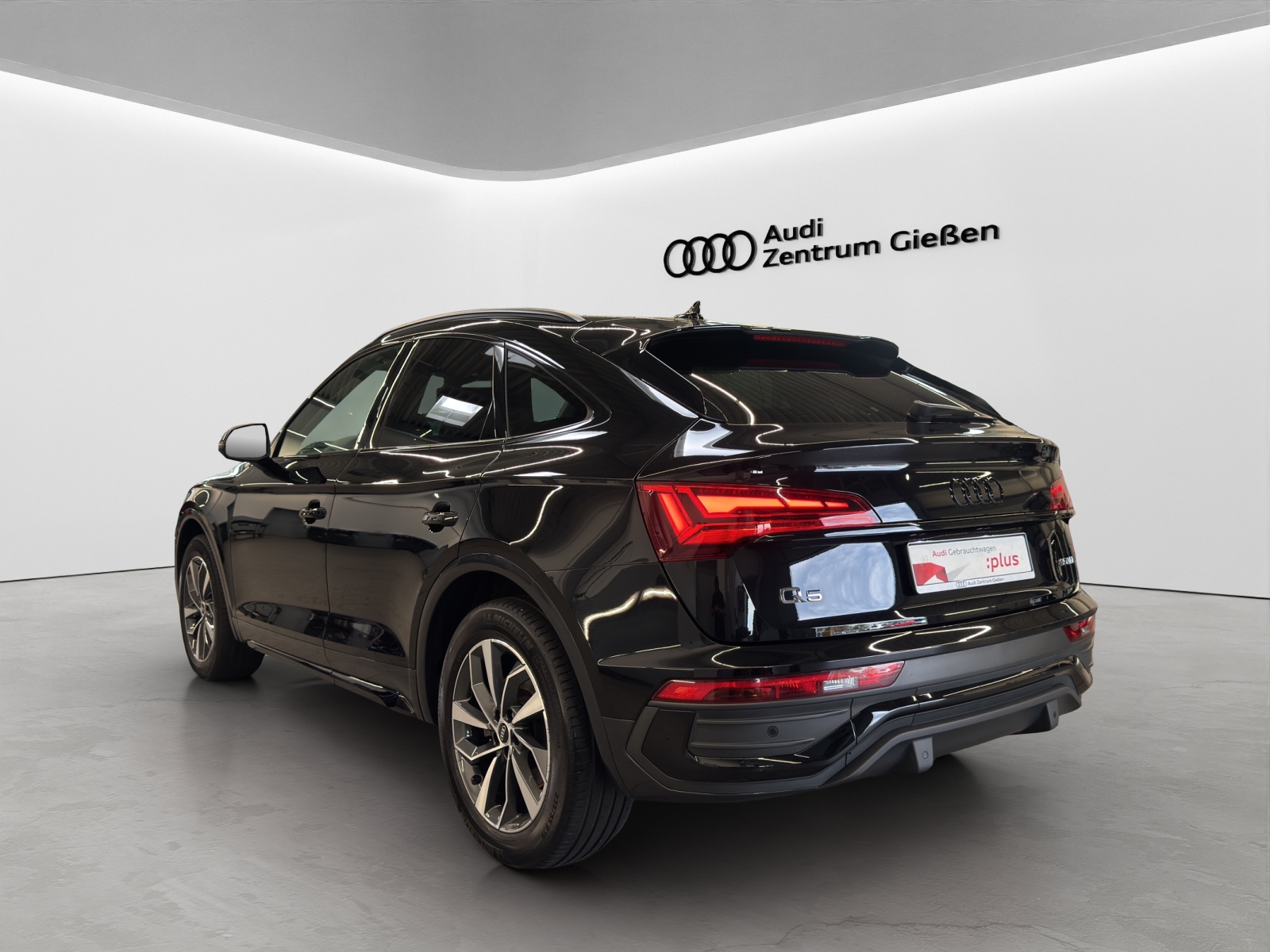 Q5 Sportback 35 TDI advanced black AHK Navi LED