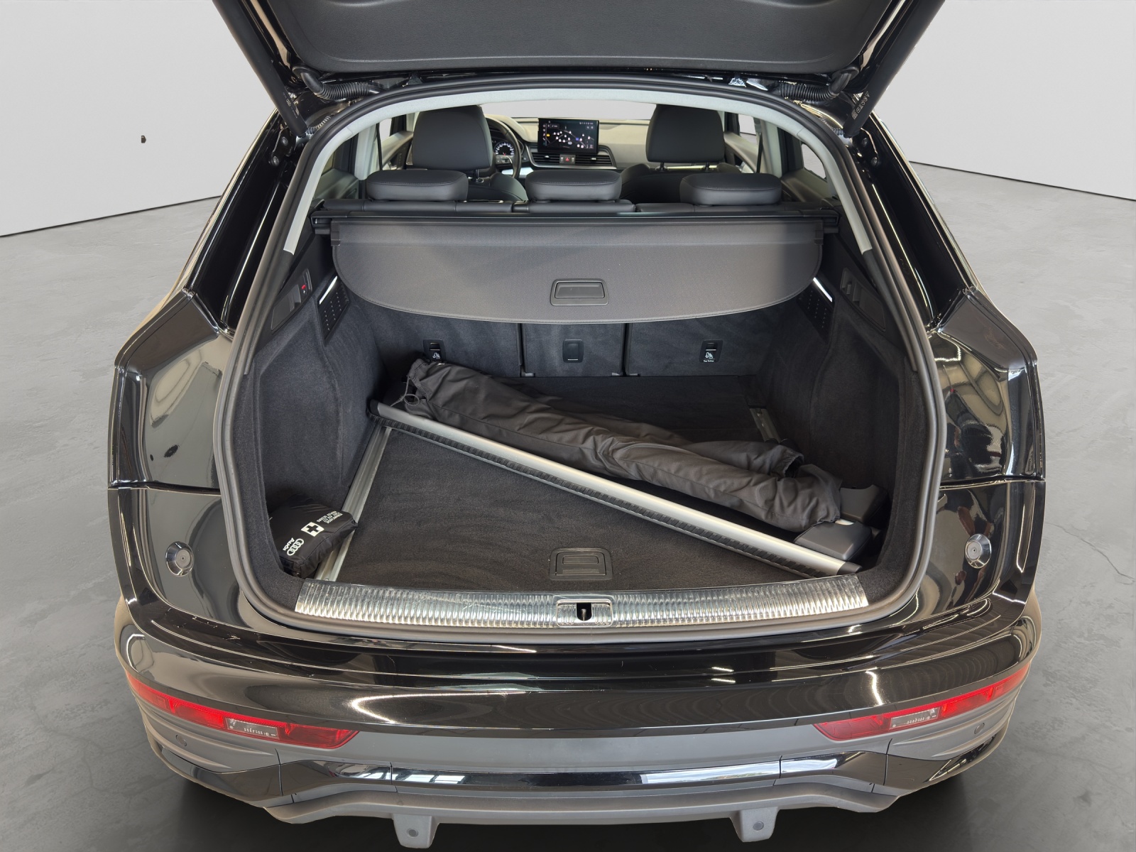 Q5 Sportback 35 TDI advanced black AHK Navi LED
