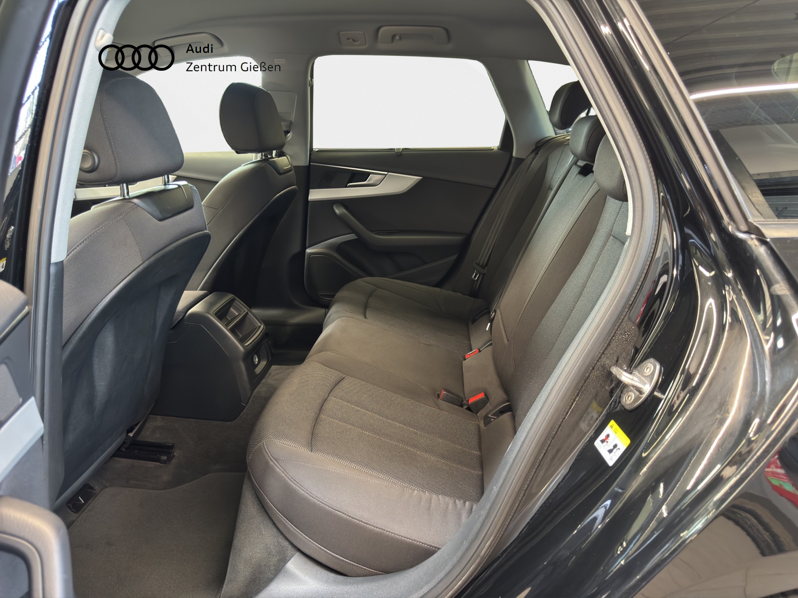 A4 Avant 35 TFSI S-tronic basis Businesspaket Navi