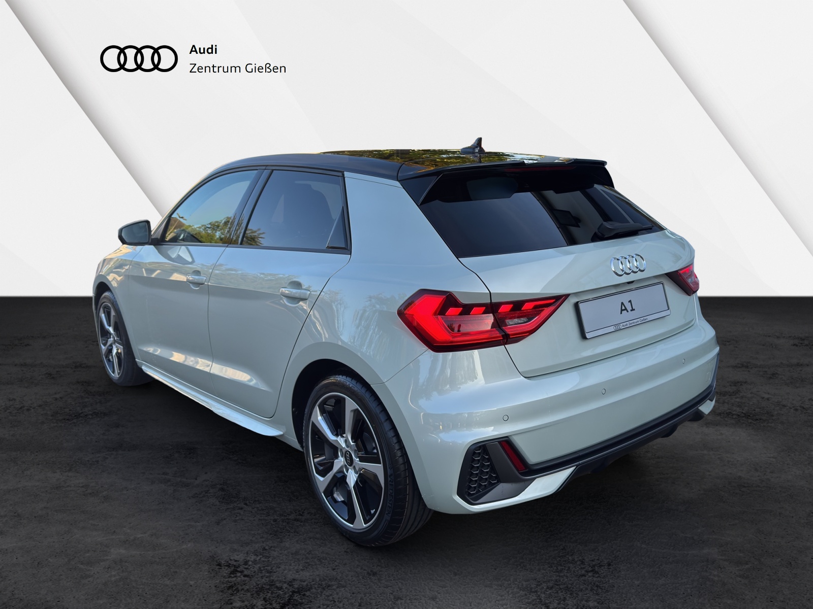 A1 Sportback S line 30 TFSI 85kW Schaltgetriebe UPE 32955 Einparkhilfe plus, LED Scheinwefer, Infotainmentpaket plus