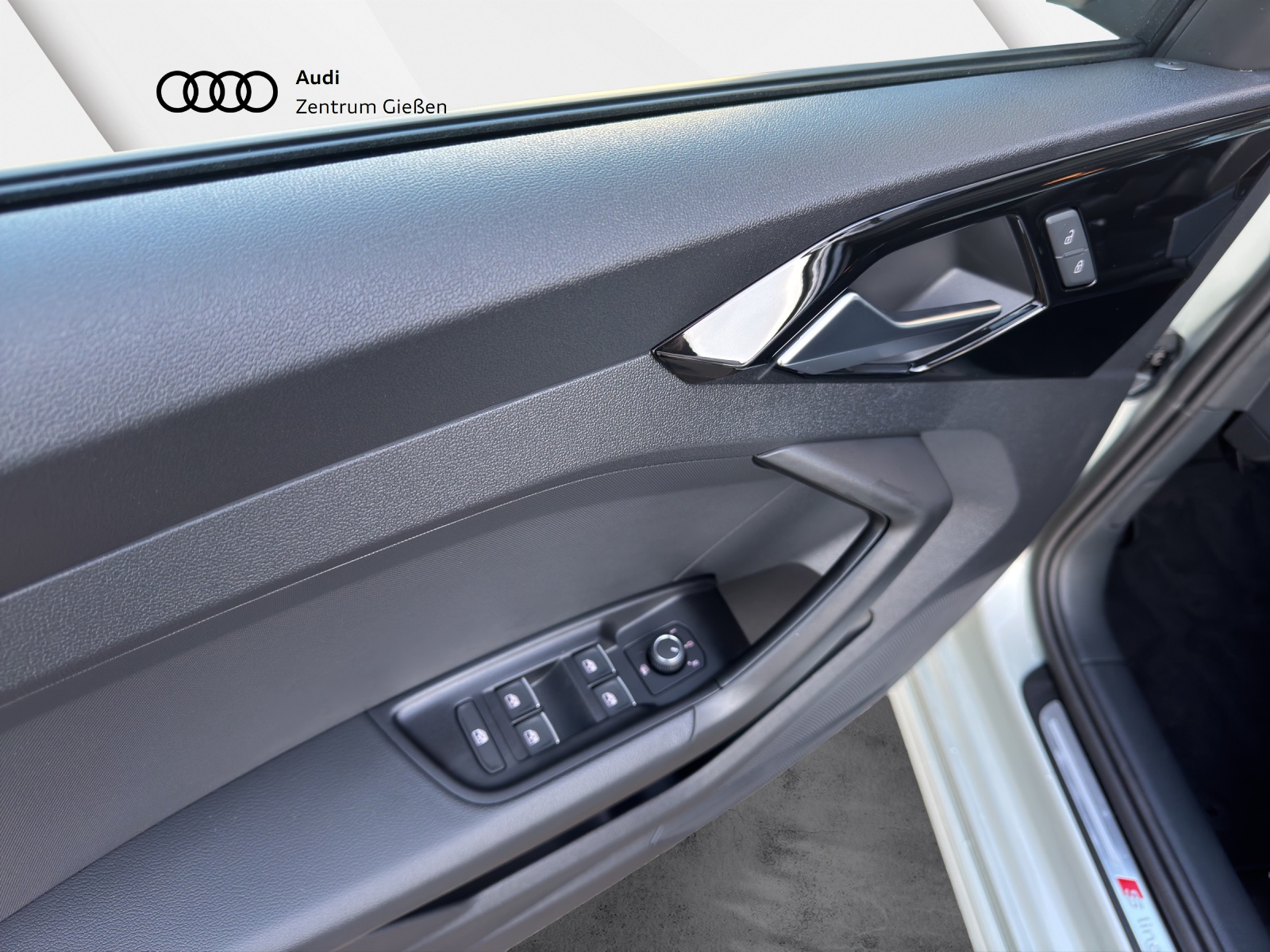 A1 Sportback S line 30 TFSI 85kW Schaltgetriebe UPE 32955 Einparkhilfe plus, LED Scheinwefer, Infotainmentpaket plus