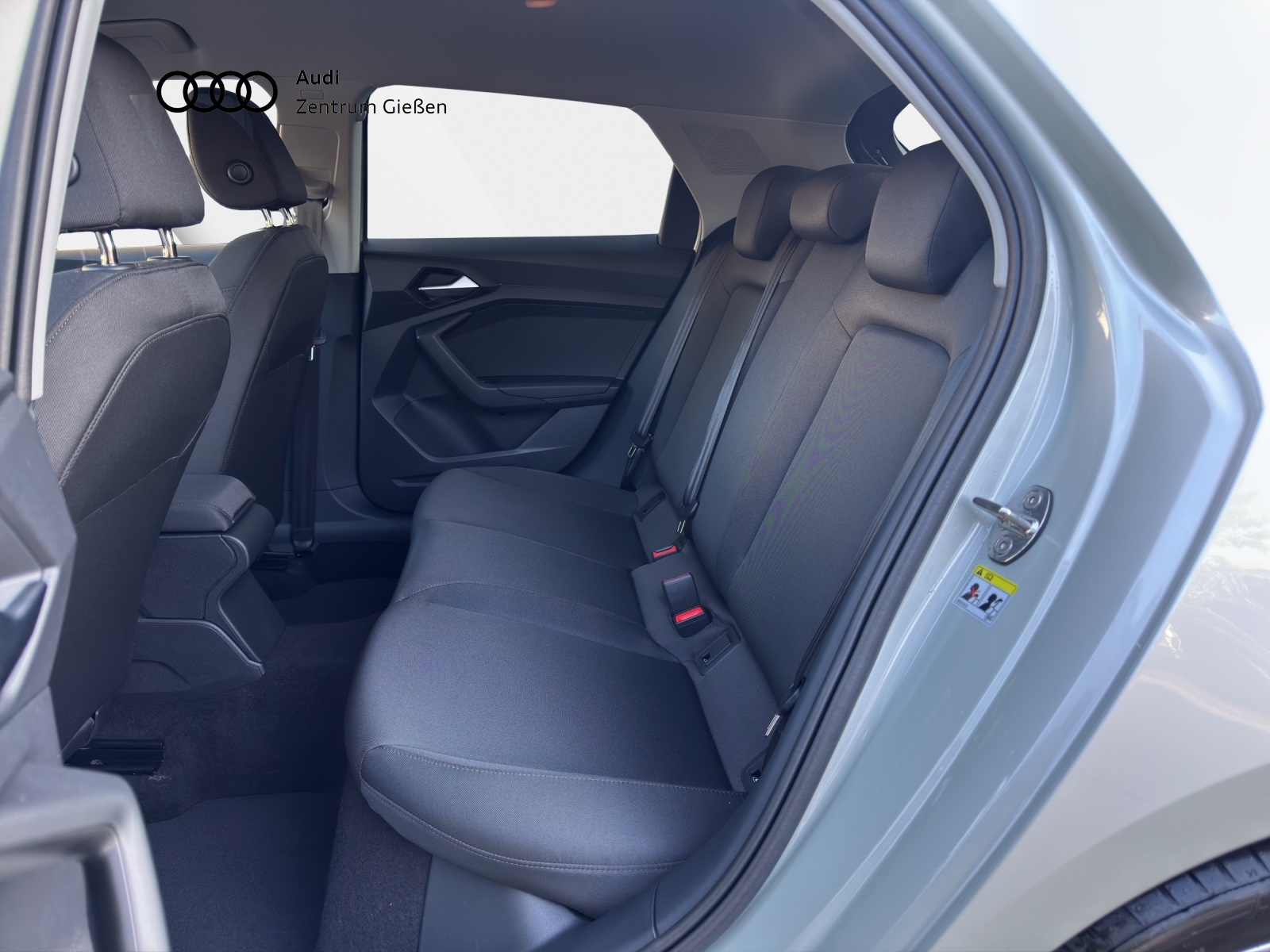 A1 Sportback S line 30 TFSI 85kW Schaltgetriebe UPE 32955 Einparkhilfe plus, LED Scheinwefer, Infotainmentpaket plus