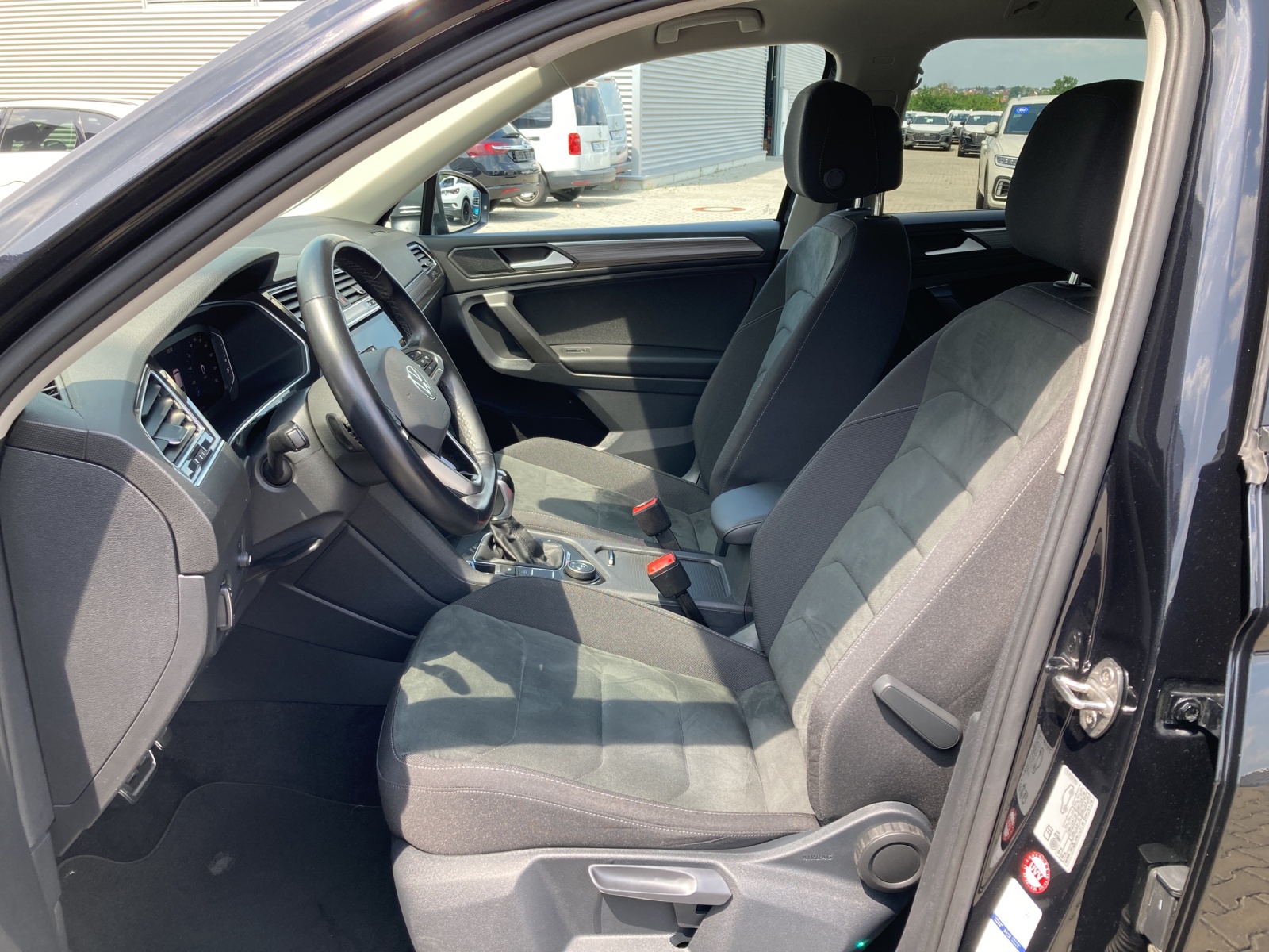 Tiguan Allspace 2.0 TDI DSG 4M Elegance IQ-Light Navi Alu-19Zoll