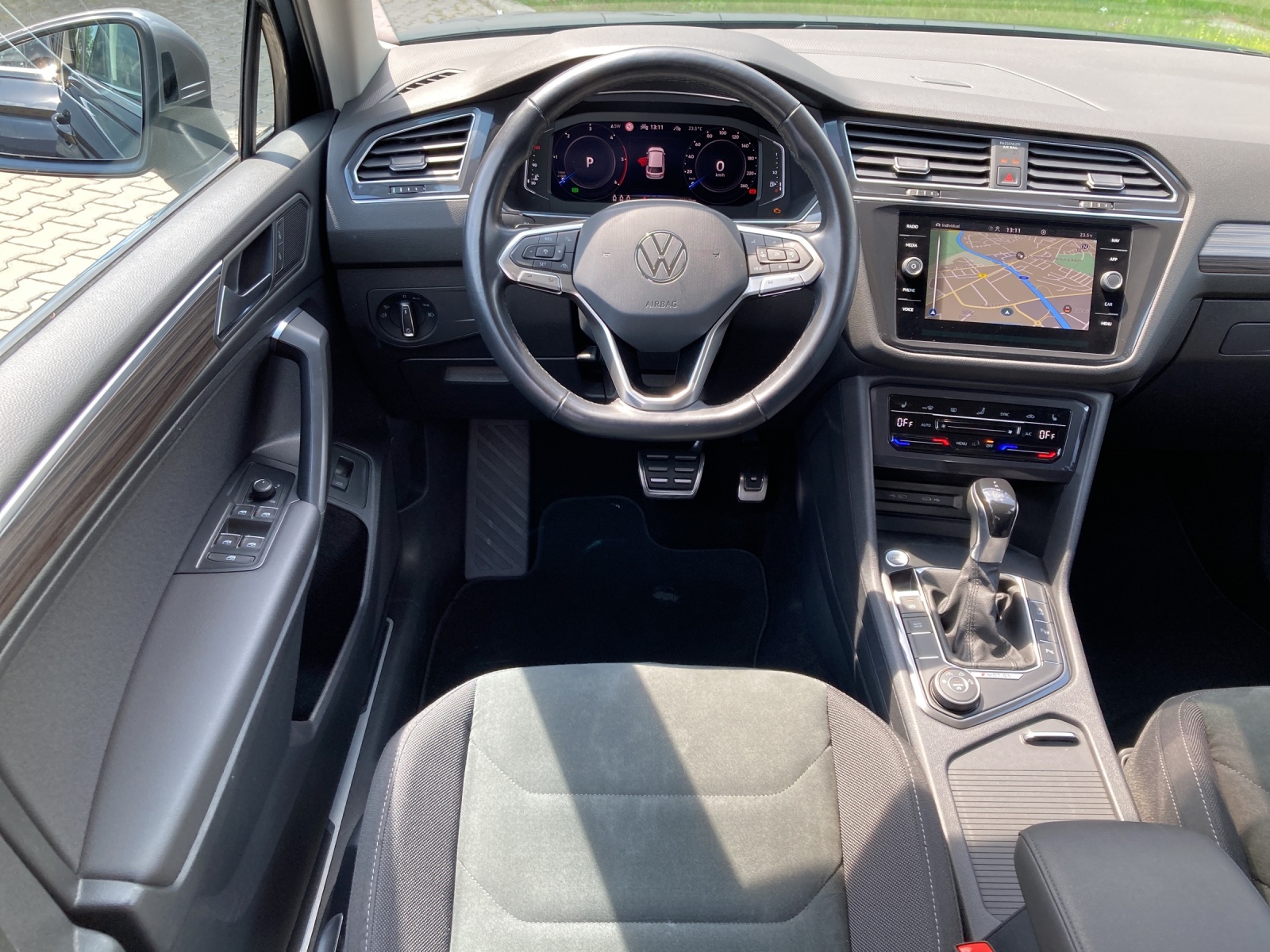 Tiguan Allspace 2.0 TDI DSG 4M Elegance IQ-Light Navi Alu-19Zoll