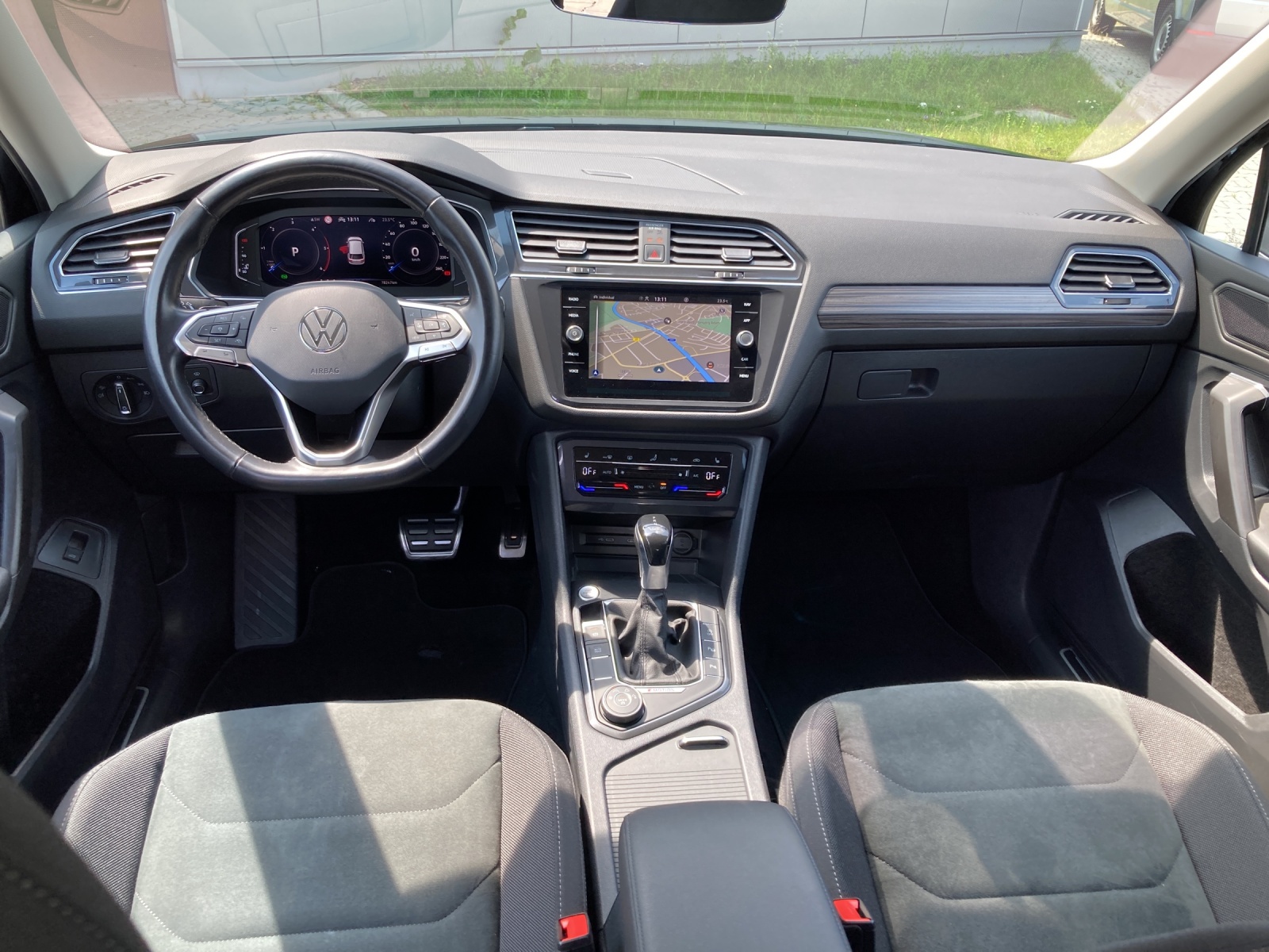 Tiguan Allspace 2.0 TDI DSG 4M Elegance IQ-Light Navi Alu-19Zoll