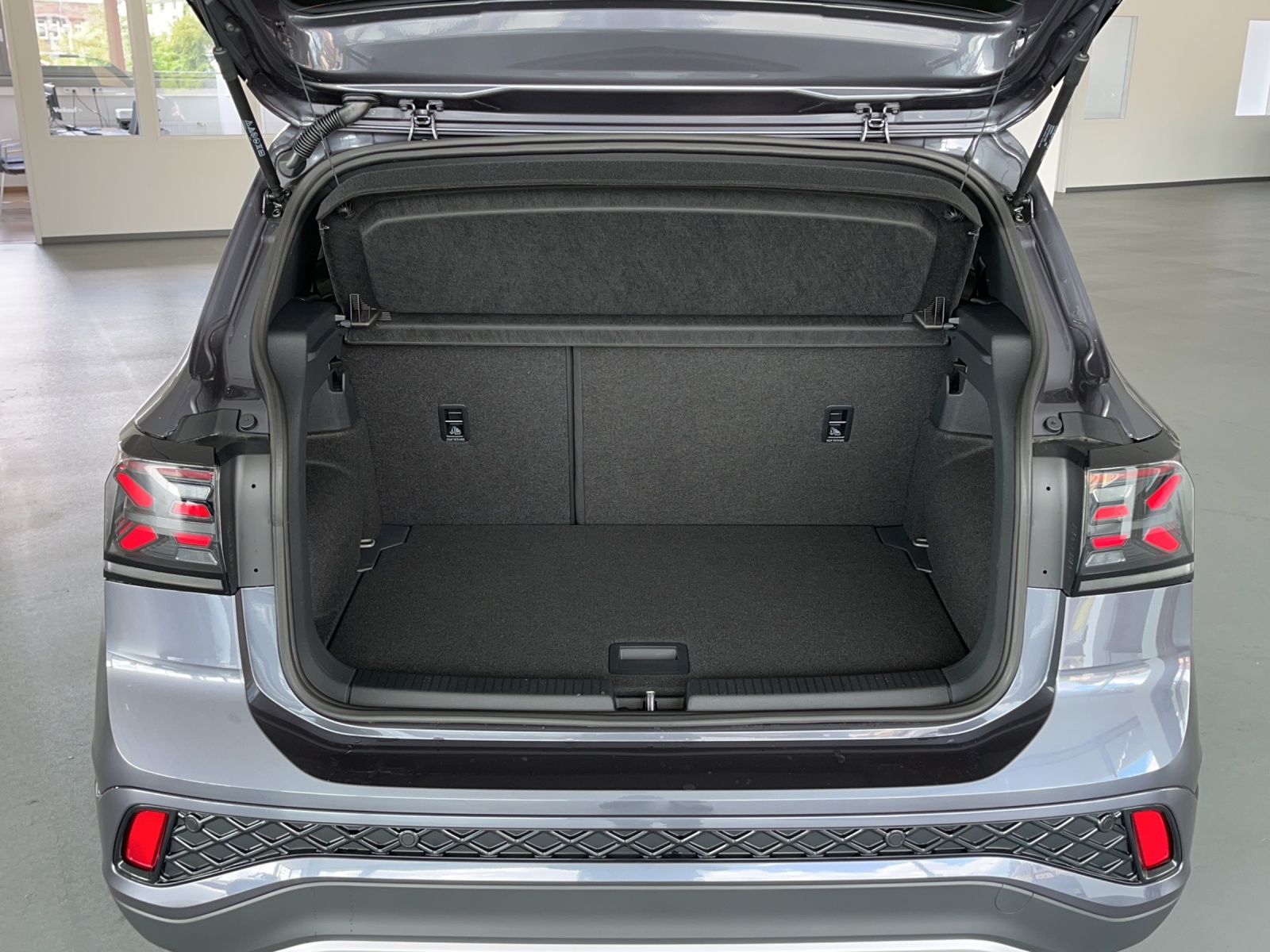 T-Cross TSI DSG R-Line IQ-Light Navi Kamera TravelAssist