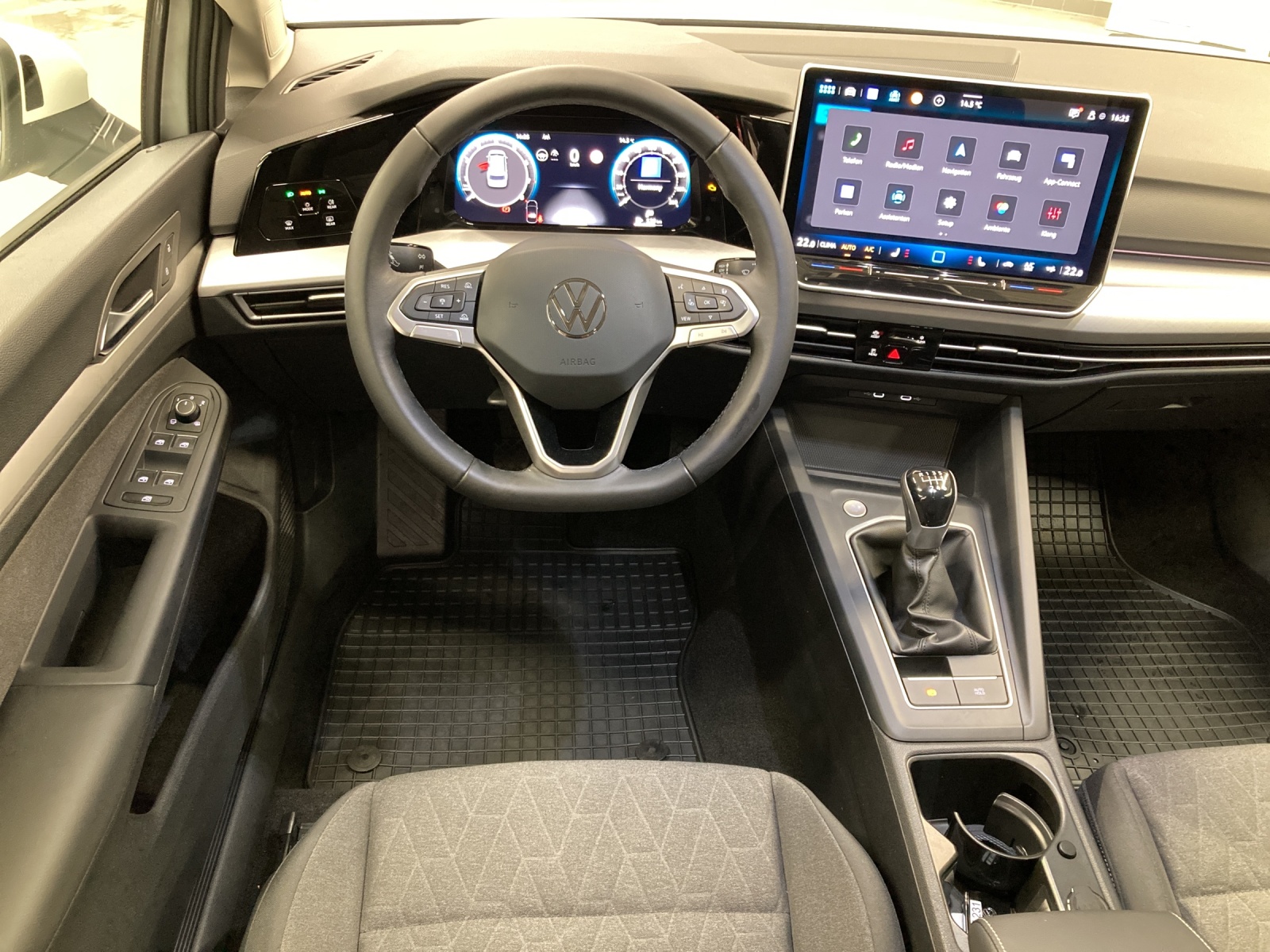 Golf 8 Variant TSI Life Navi TravelAssist