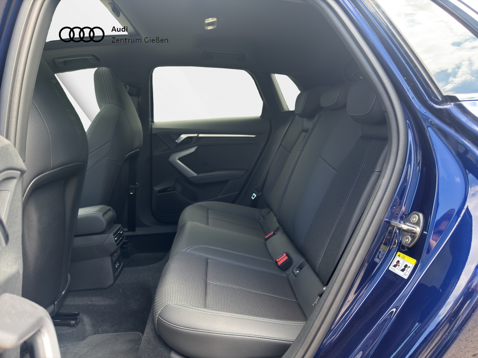 A3 Sportback 35 TDI S line Black HuD MATRIX PANO