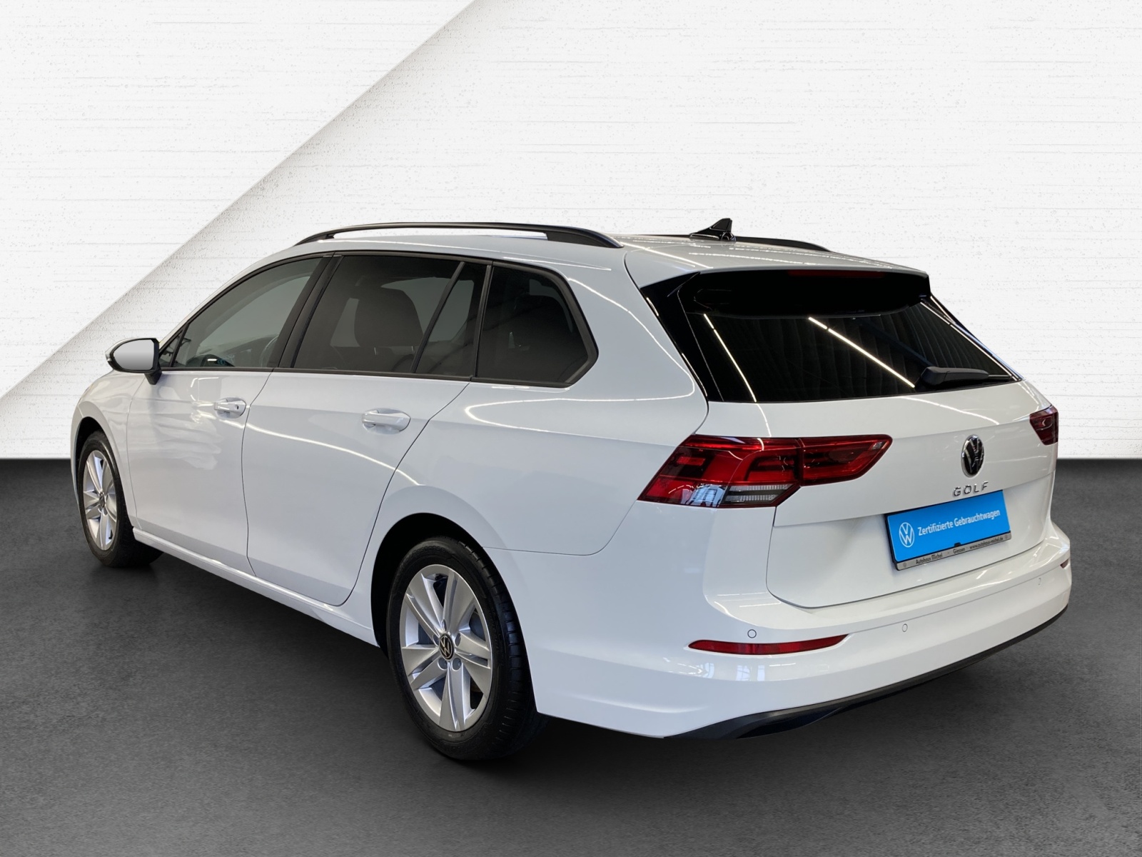 Golf 8 Variant TDI DSG Life LED AHK ACC