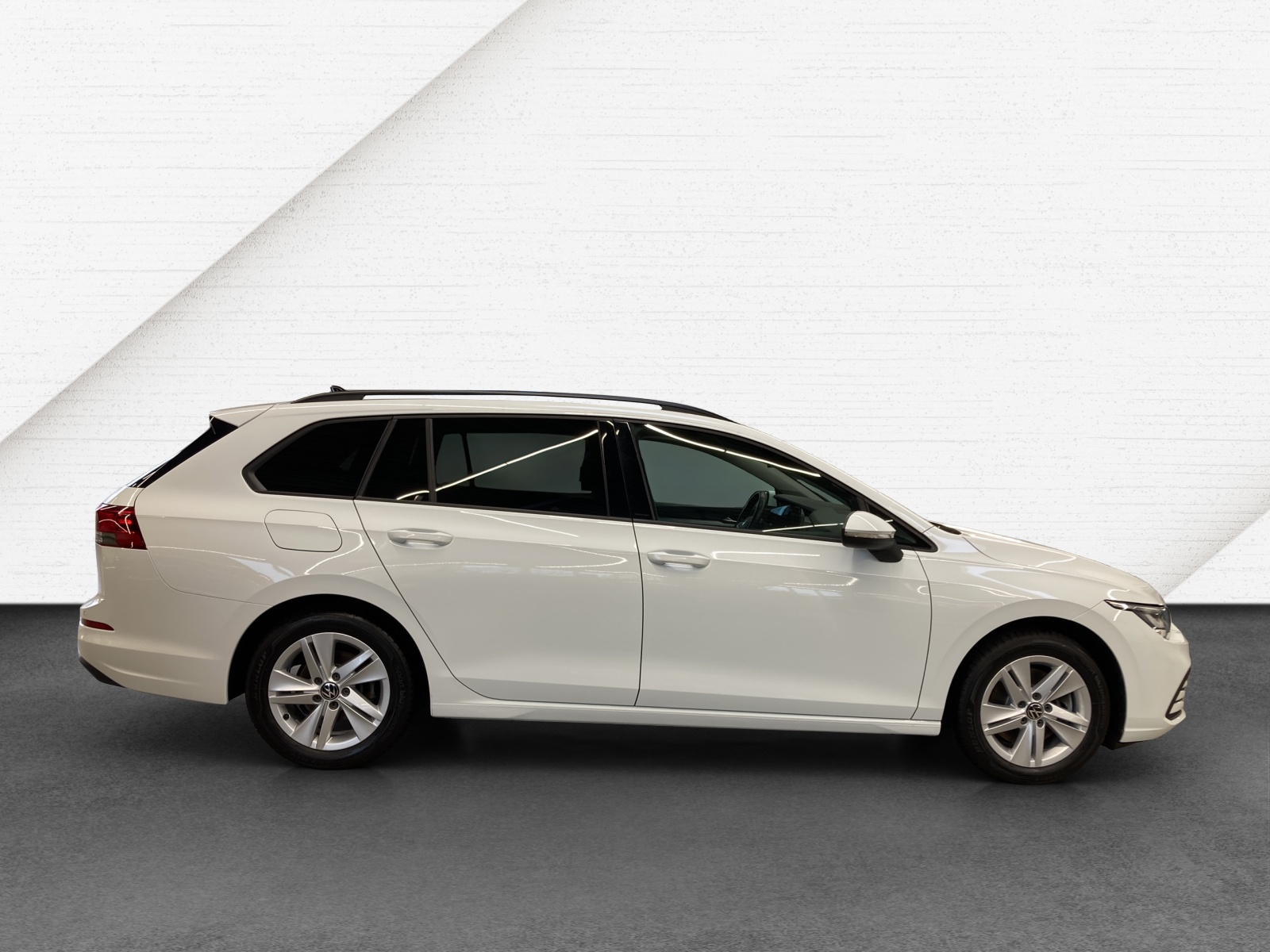 Golf 8 Variant TDI DSG Life LED AHK ACC