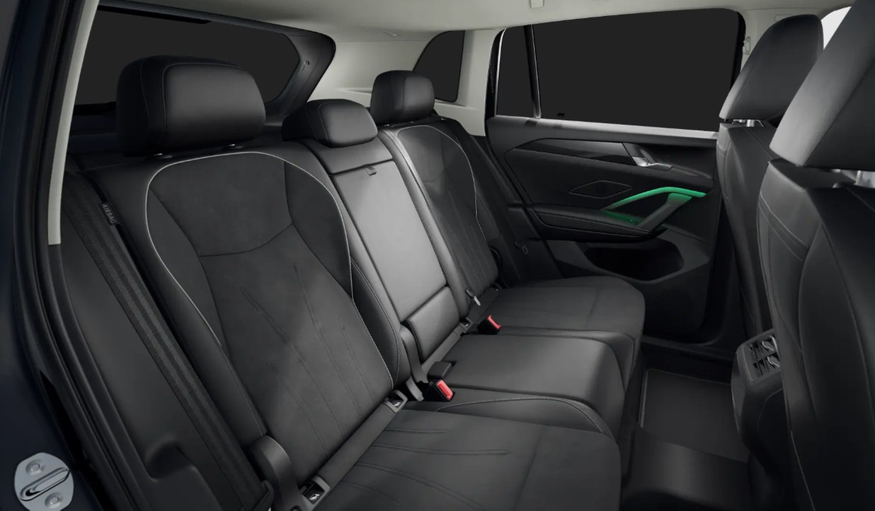 Tiguan Elegance 1.5 TSI eHybrid 110 kW/ 85 kW UPE 63025 IQ.Drive, Keyless-Access, AHK