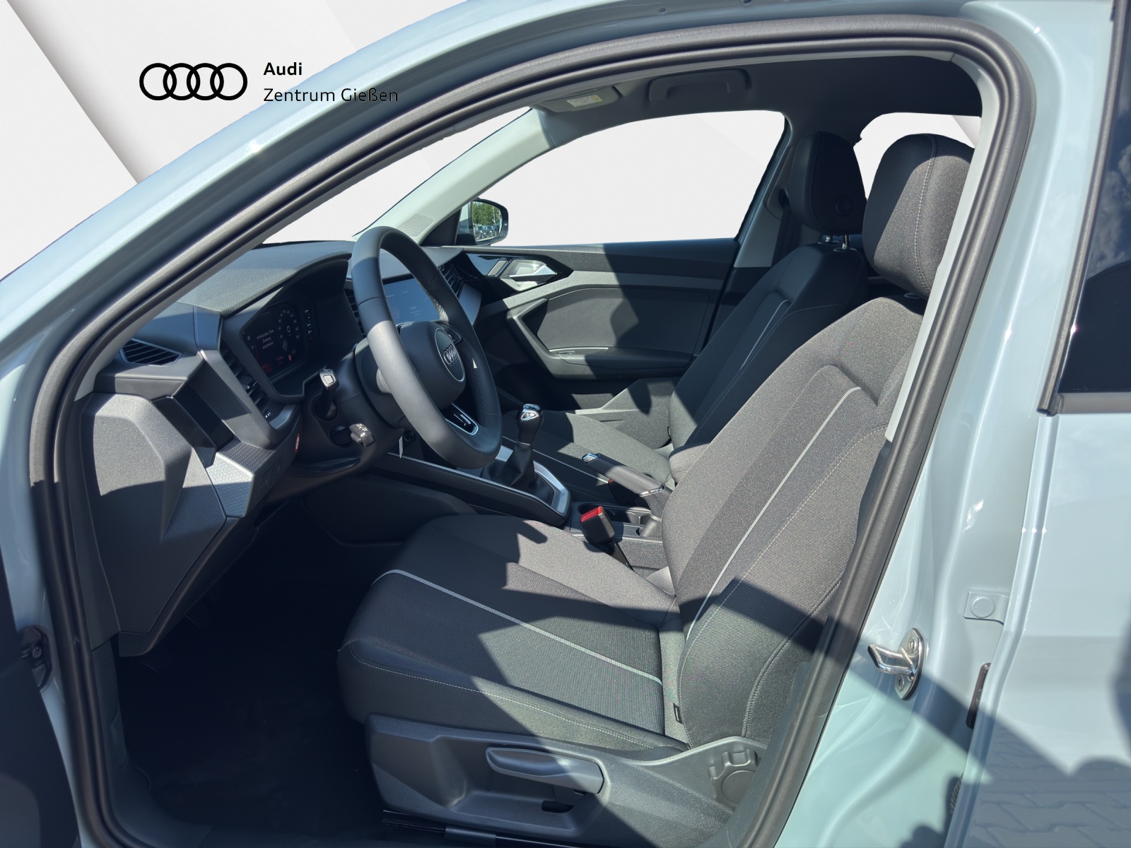 A1 Sportback 30 TFSI advanced smartphone interface