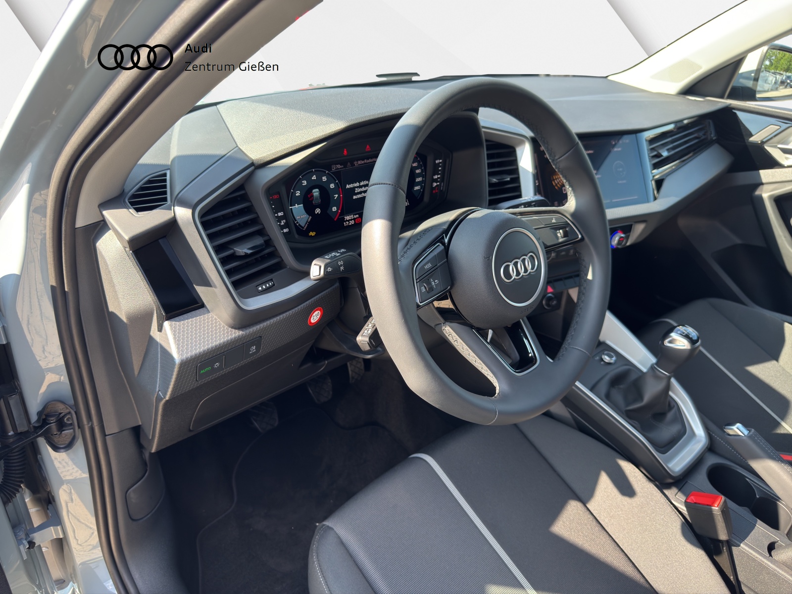 A1 Sportback 30 TFSI advanced smartphone interface
