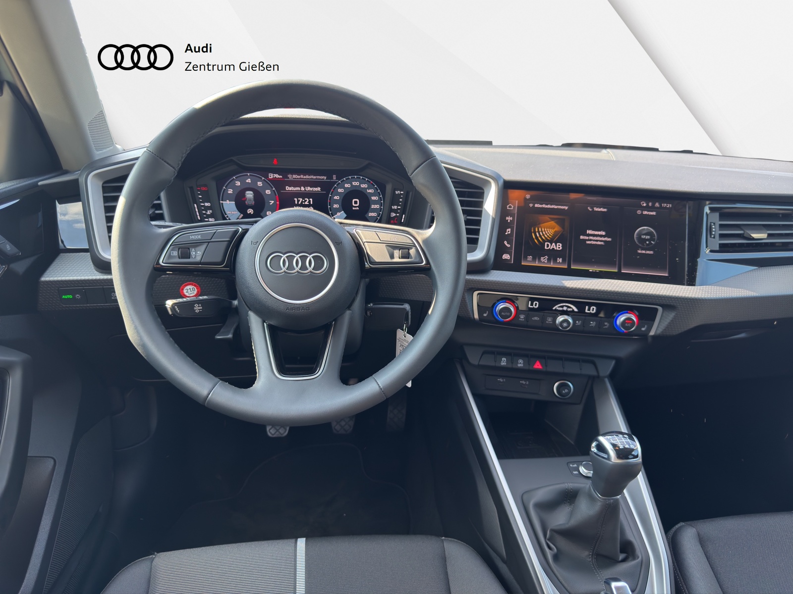A1 Sportback 30 TFSI advanced smartphone interface