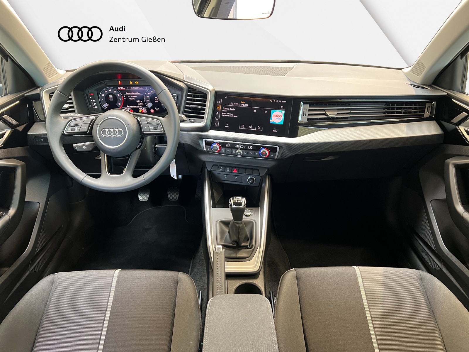 A1 Sportback 25 TFSI advanced smartphone interface Einparkhilfe Sitzheizung
