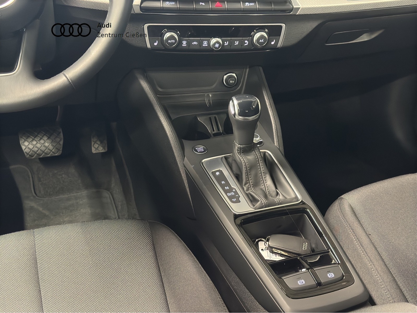 Q2 35 TFSI S-tronic advanced Matrix-LED Assistenzpaket