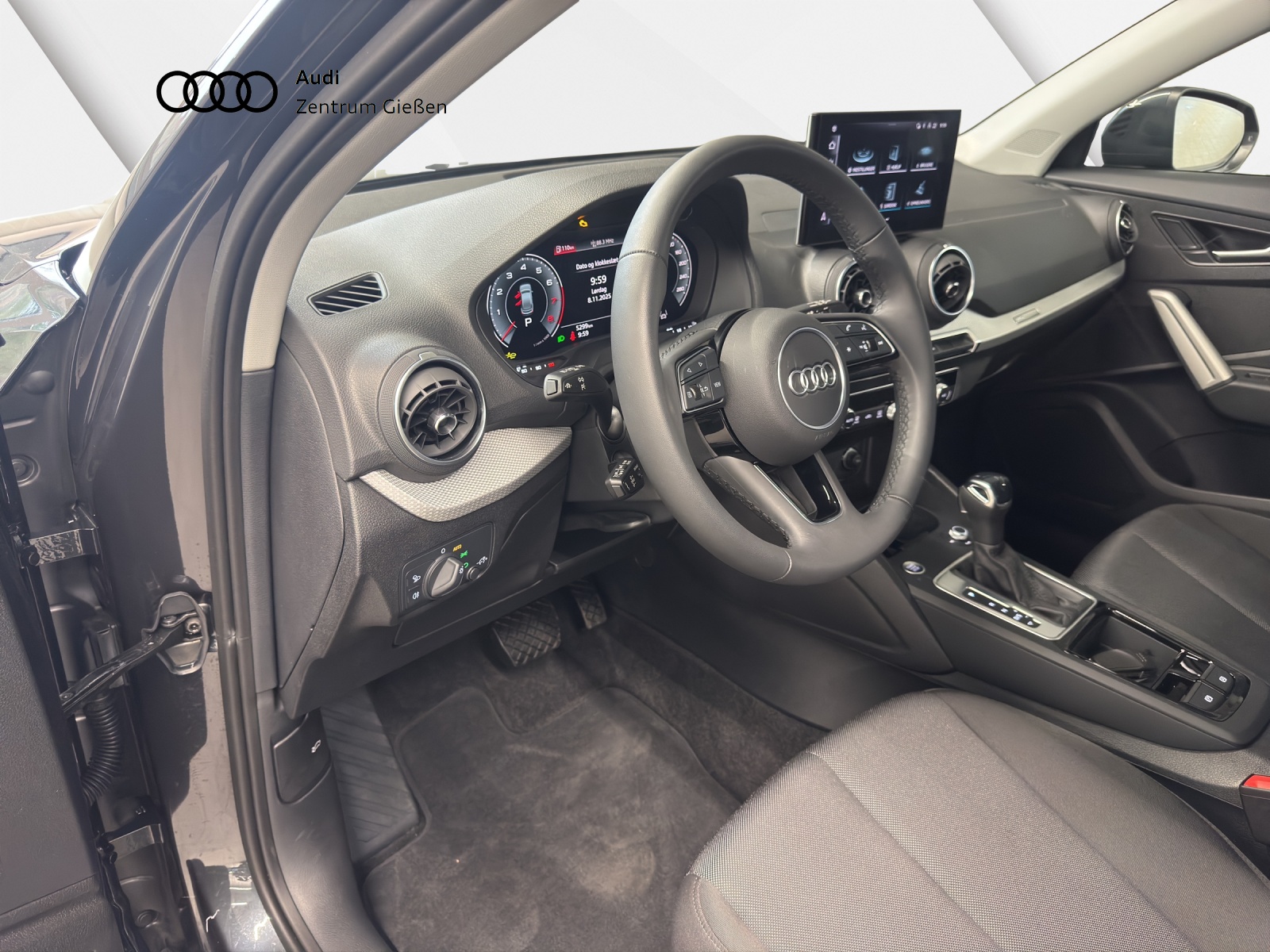 Q2 35 TFSI S-tronic advanced Matrix-LED Assistenzpaket