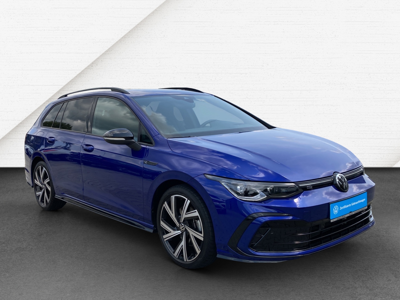 Golf 8 Variant TSI DSG R-Line 