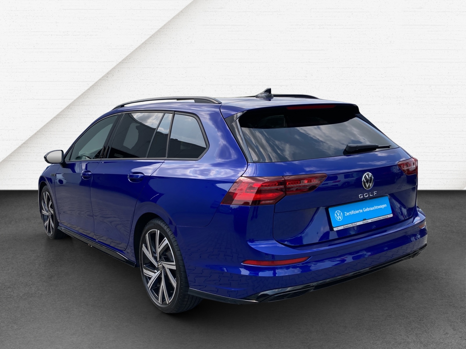 Golf 8 Variant TSI DSG R-Line 