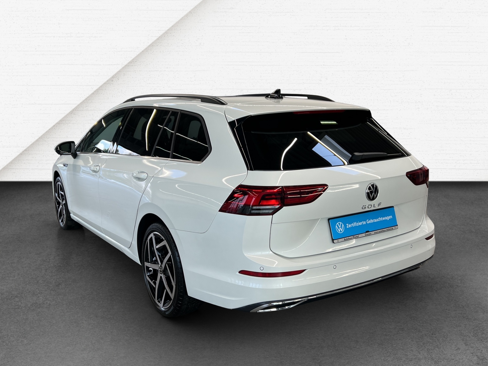 Golf VIII Variant 1.5 TSI Style LED-Plus Standheizung Panodach Alu-18Zoll