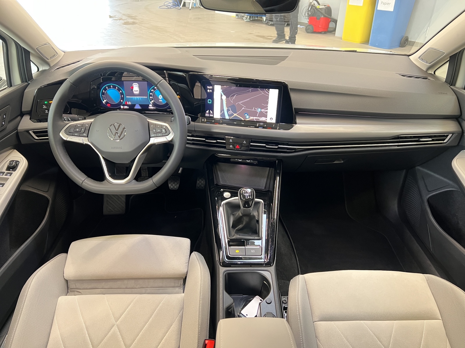 Golf VIII Variant 1.5 TSI Style LED-Plus Standheizung Panodach Alu-18Zoll