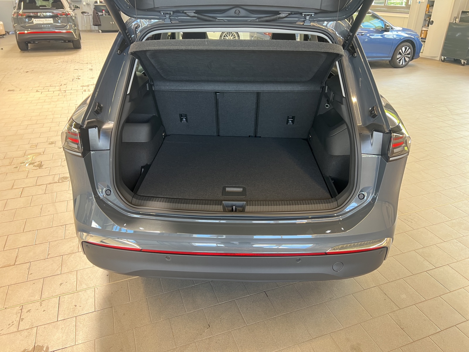 Tiguan 1.5 eTSI DSG Elegance IQ-Light TravelAssist Navi Alu-19Zoll