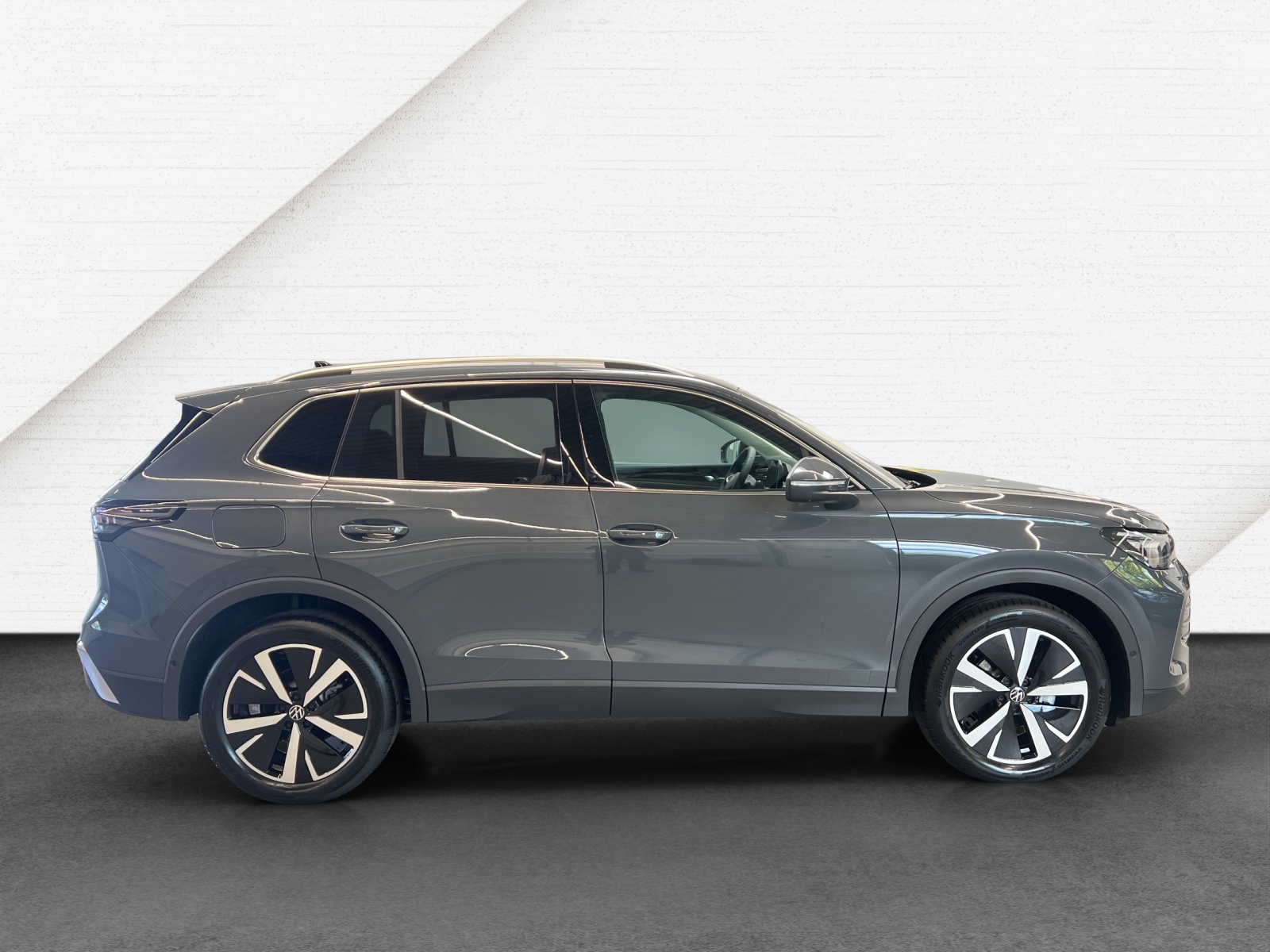 Tiguan 1.5 eTSI DSG Elegance IQ-Light TravelAssist Navi Alu-19Zoll