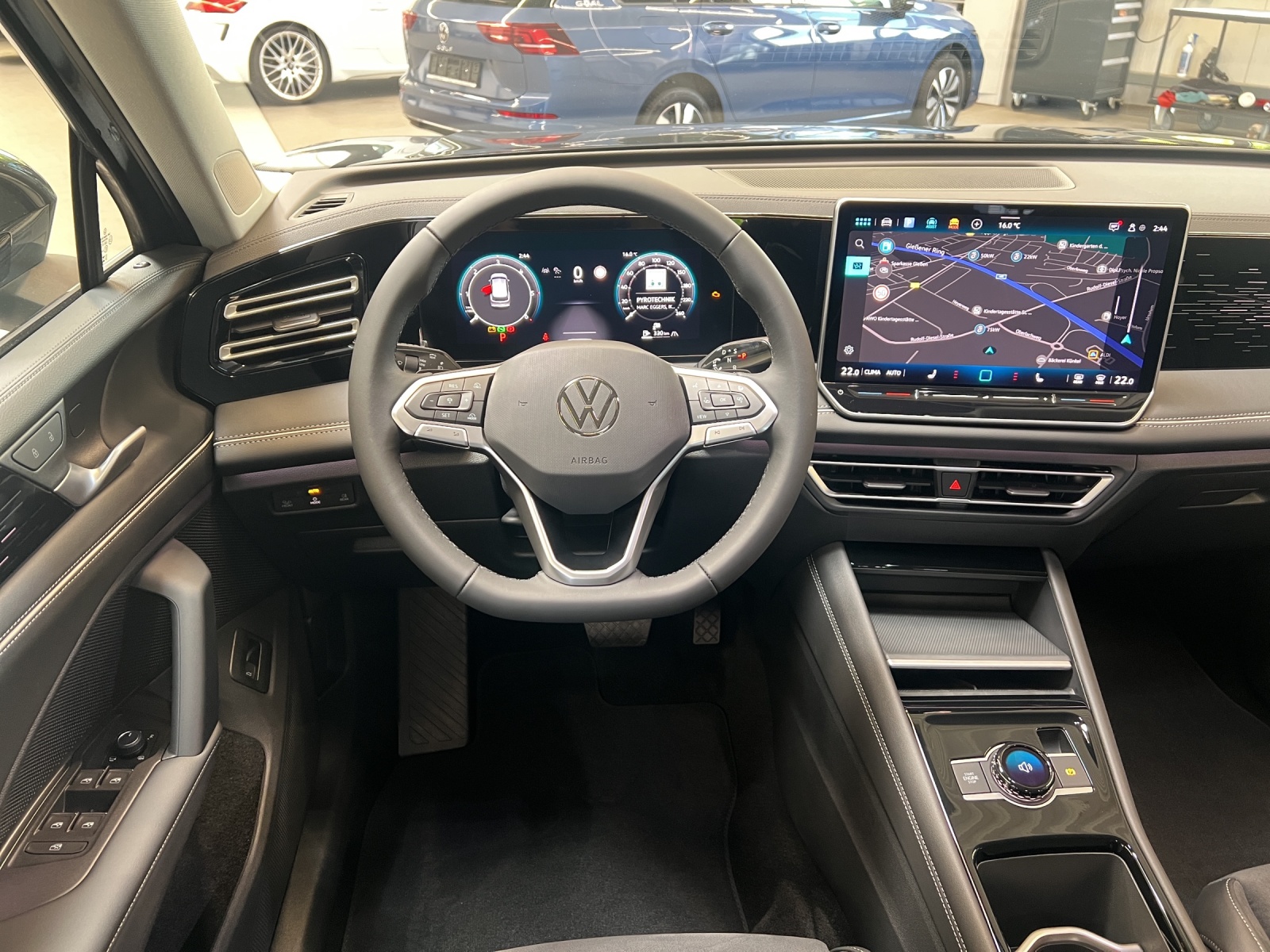 Tiguan 2.0 TDI DSG Elegance IQ-Light TravelAssist Navi AHK