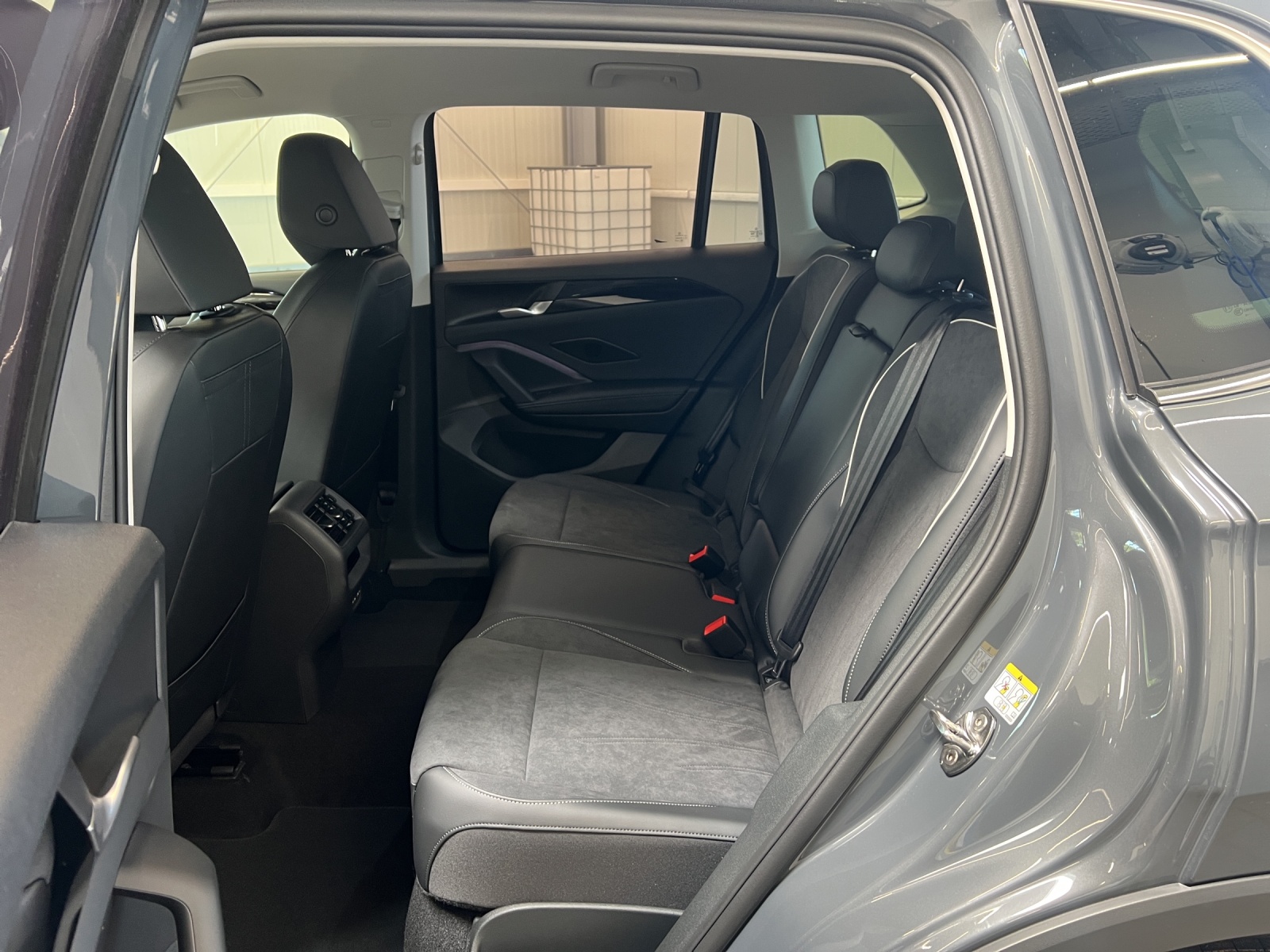 Tiguan 2.0 TDI DSG Elegance IQ-Light TravelAssist Navi AHK