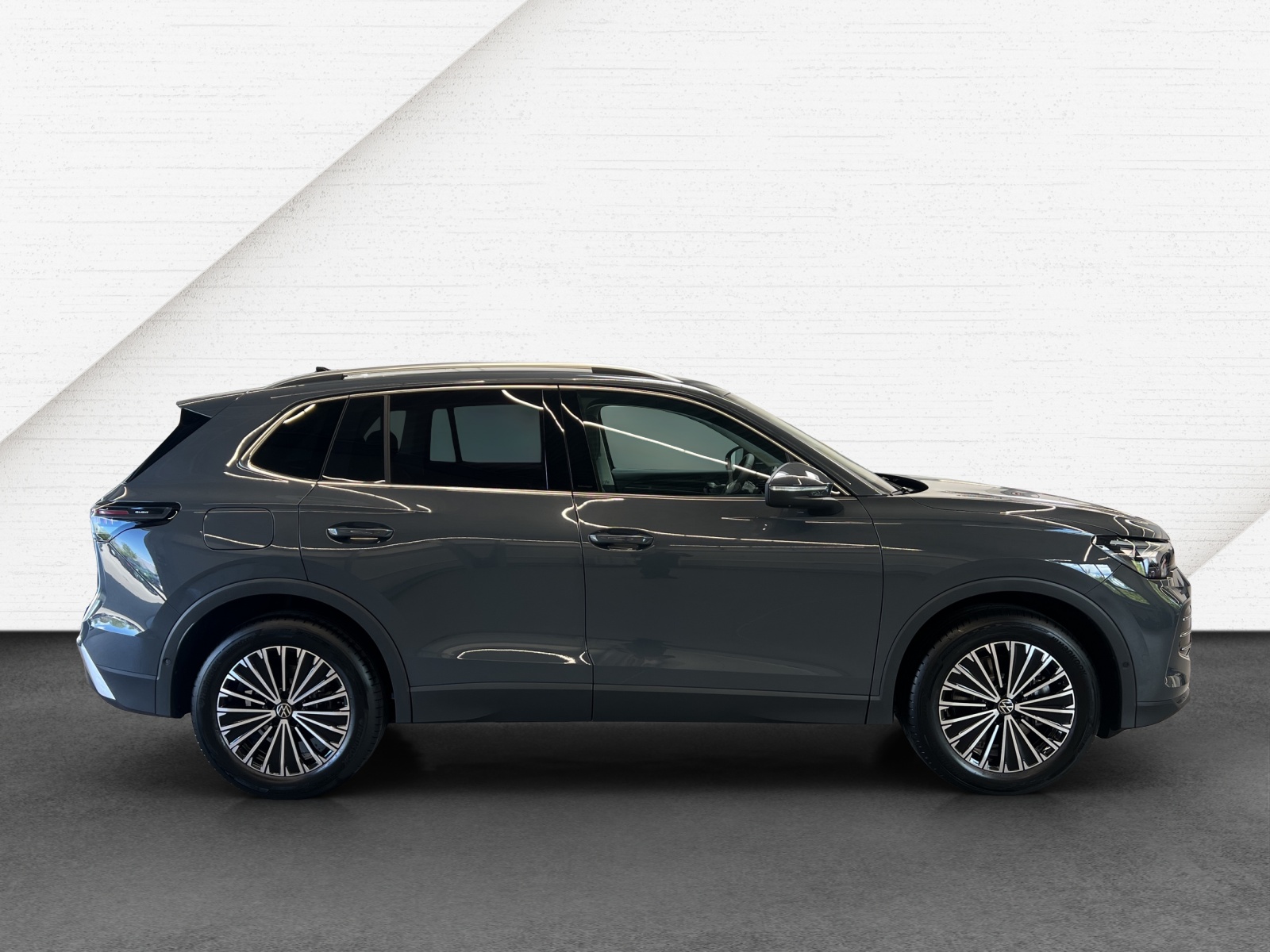 Tiguan 2.0 TDI DSG Elegance IQ-Light TravelAssist Navi AHK