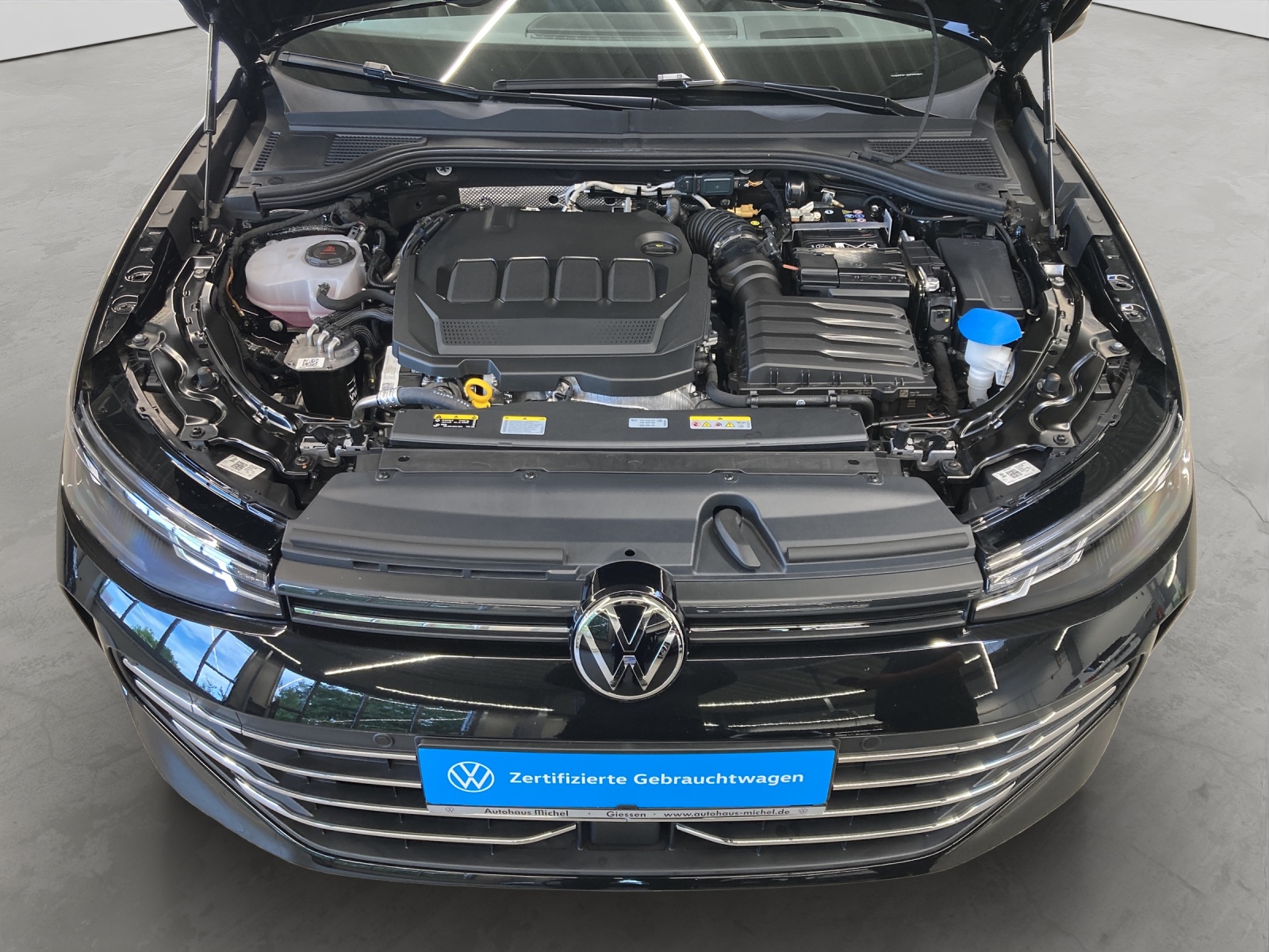 Passat Variant TDI DSG Business HeadUp DCCpro Ergositz Navi
