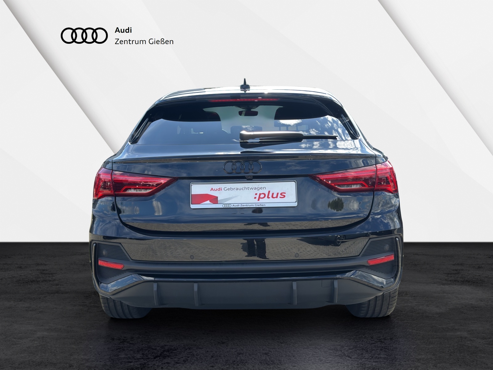 Q3 Sportback 45 TFSI e S line Black AHKPano 360°Kamera