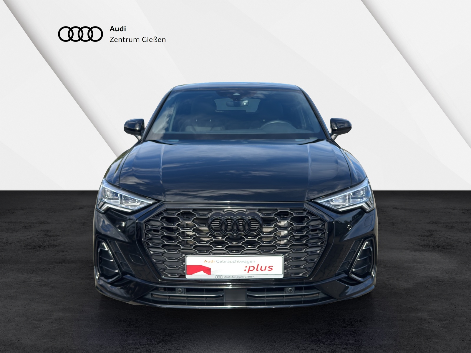 Q3 Sportback 45 TFSI e S line Black AHKPano 360°Kamera