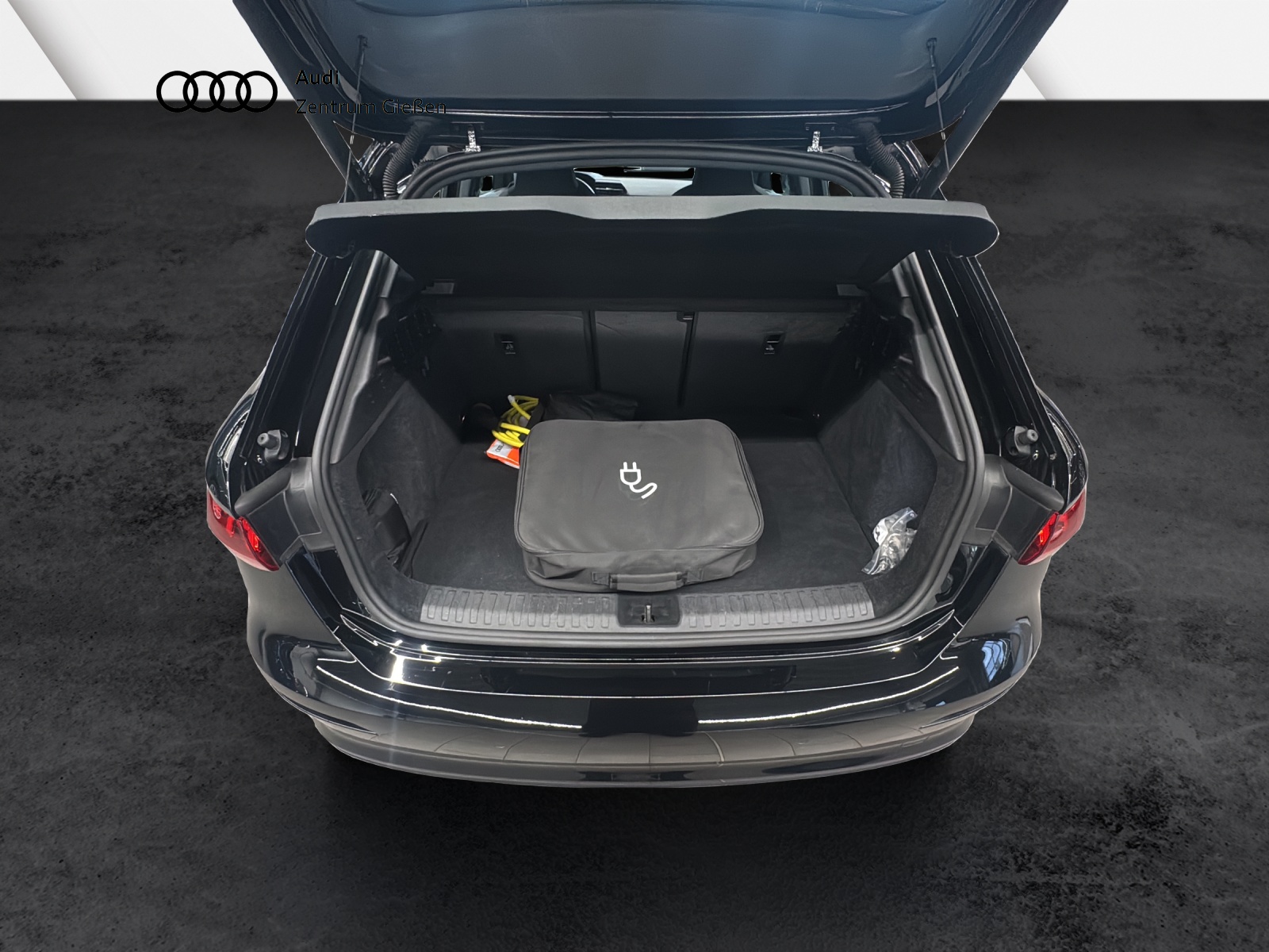 A3 Sportback 40 TFSI e basis AHK Navi Matrix Assistenzpaket