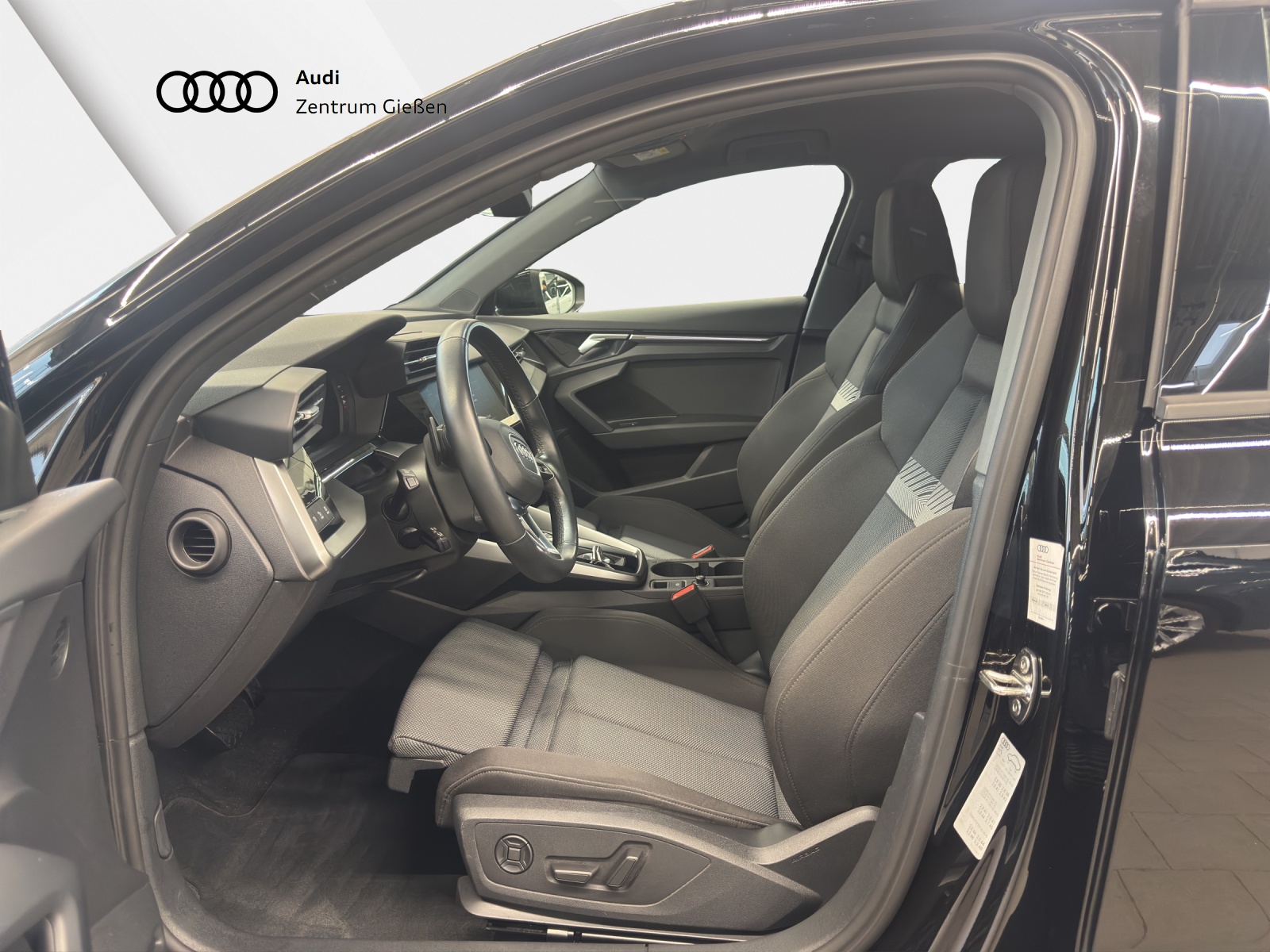 A3 Sportback 40 TFSI e basis AHK Navi Matrix Assistenzpaket