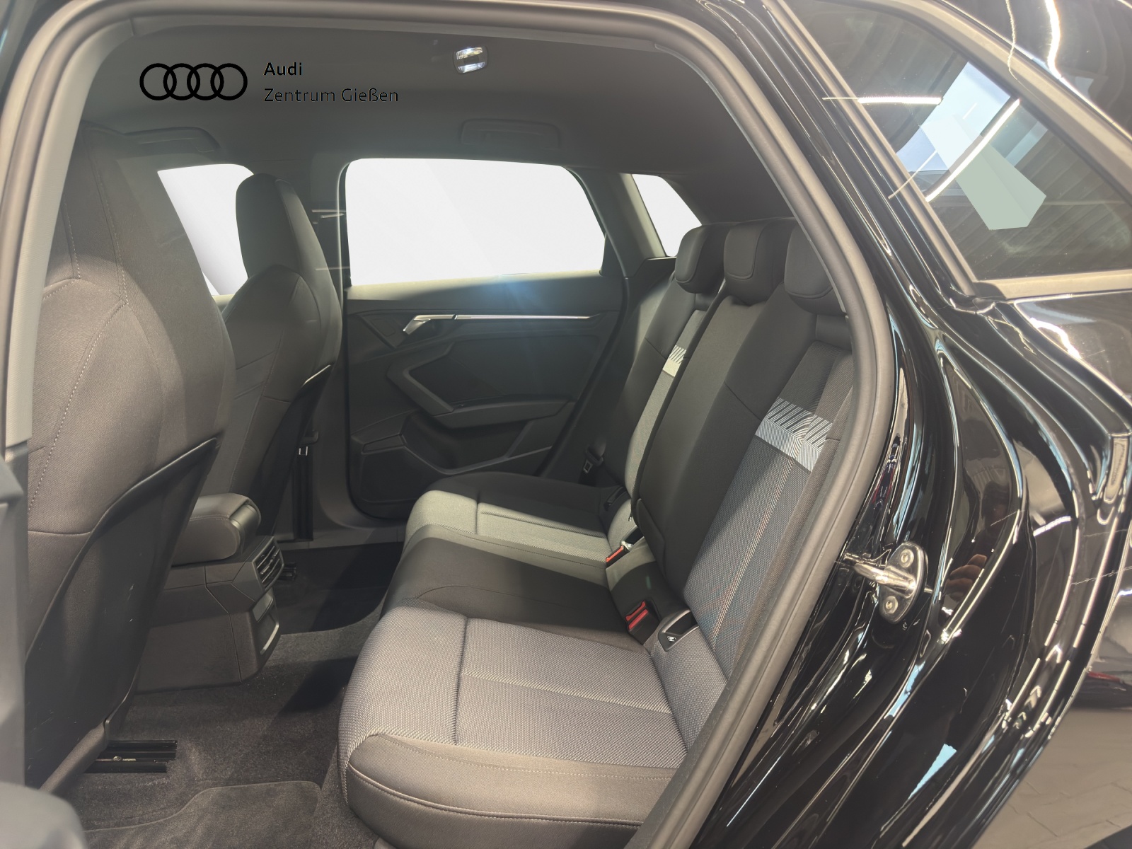 A3 Sportback 40 TFSI e basis AHK Navi Matrix Assistenzpaket