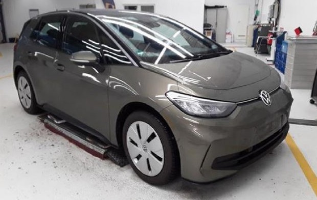 ID.3 Pro 150 kW Wärmepumpe CCS ACC LED Navi AppConnect