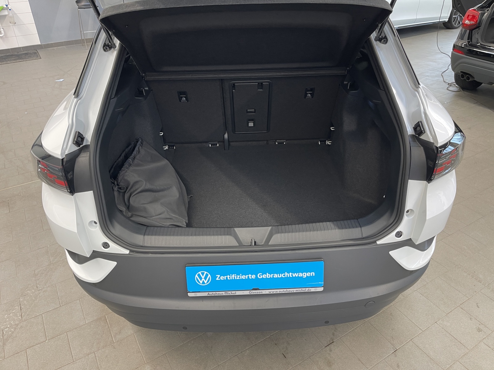 ID.4 Pro Performance 150 kW 399,-  mtl. ohne Anzahlung