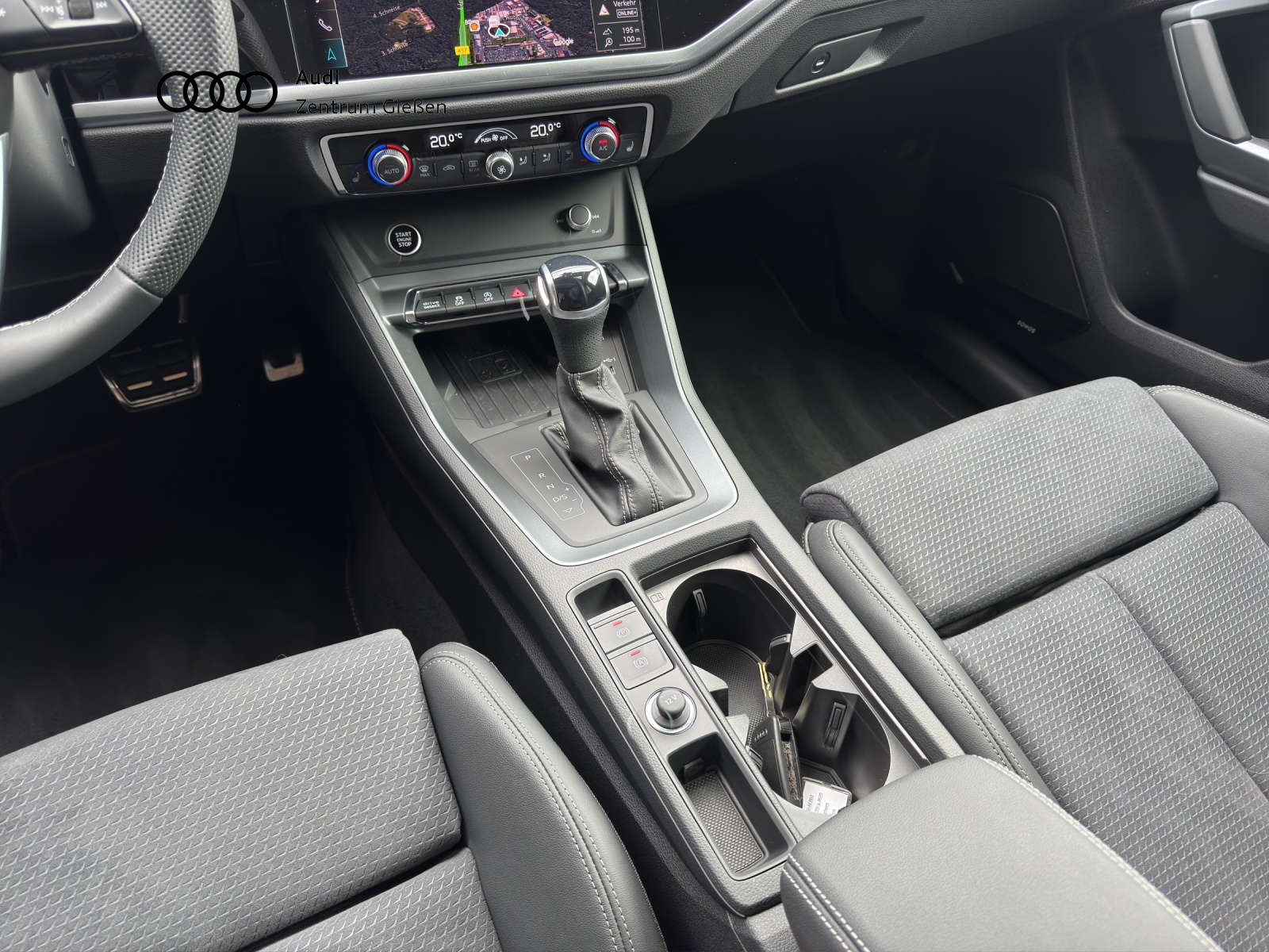 Q3 Sportback 45 TFSI quattro S line Black MATRIX PANO AHK SONOS