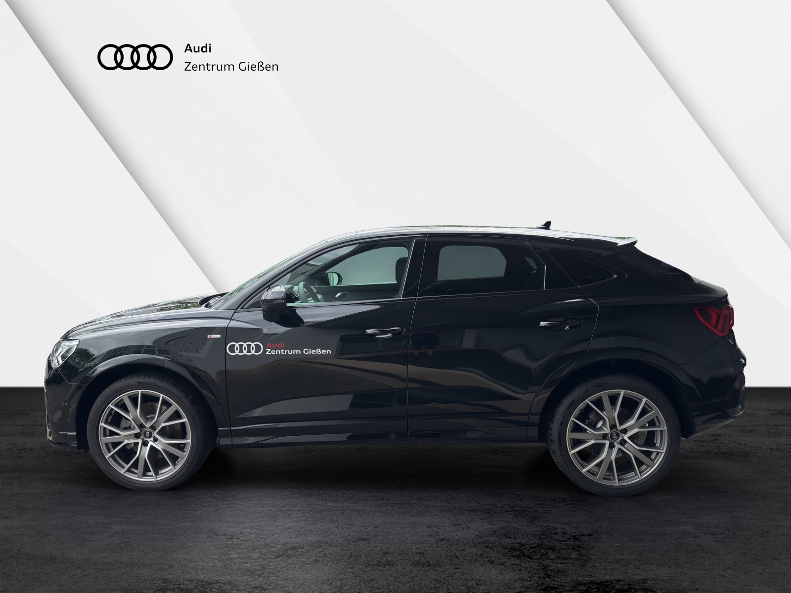 Q3 Sportback 45 TFSI quattro S line Black MATRIX PANO AHK SONOS