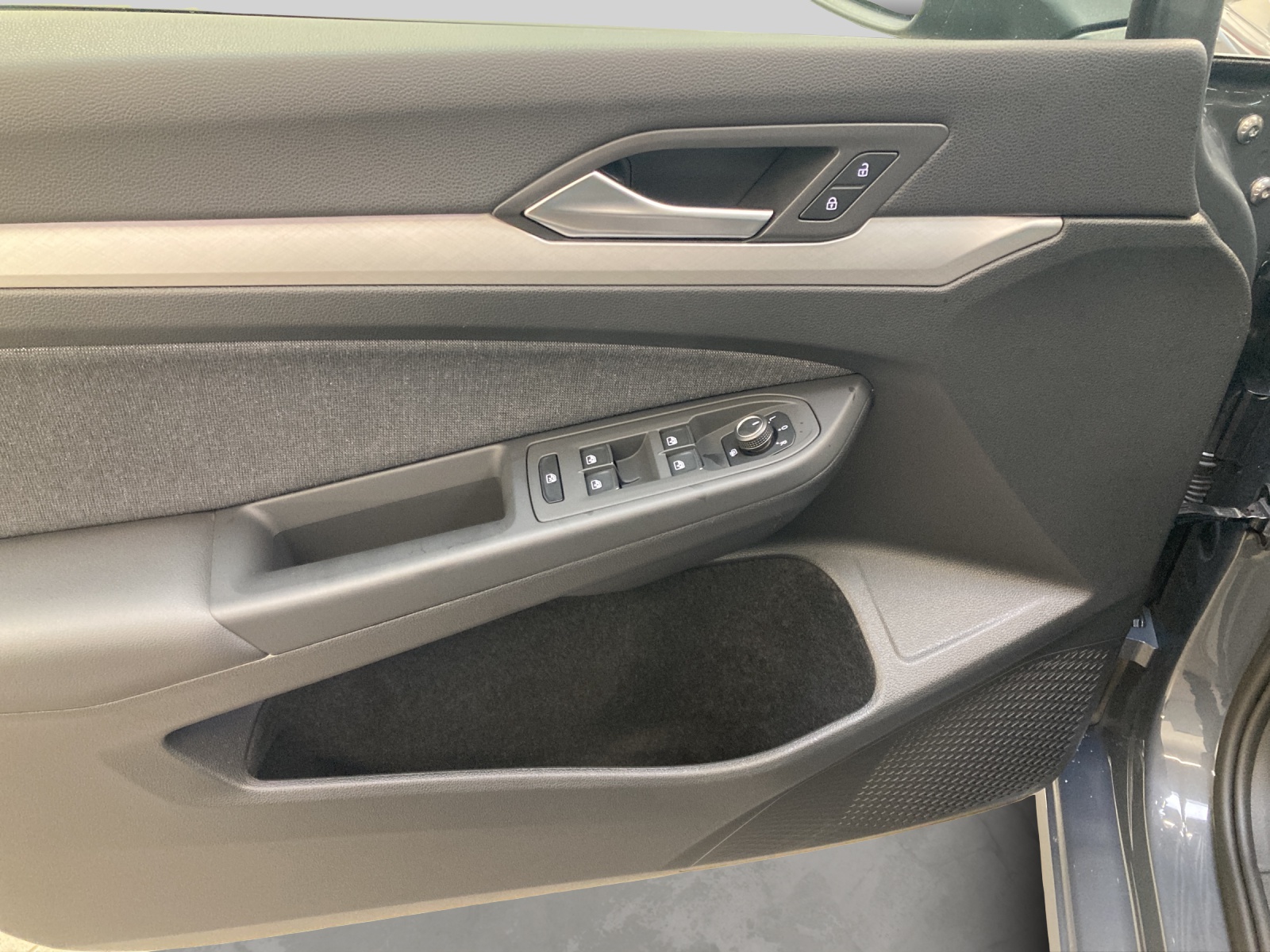 Golf 8 Variant TDI Life LED Navi TravelAssist Kamera