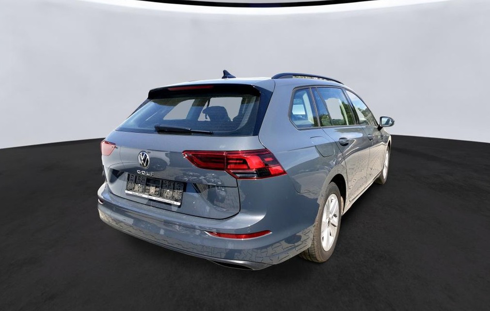 Golf 8 Variant TDI Life LED Navi TravelAssist Kamera