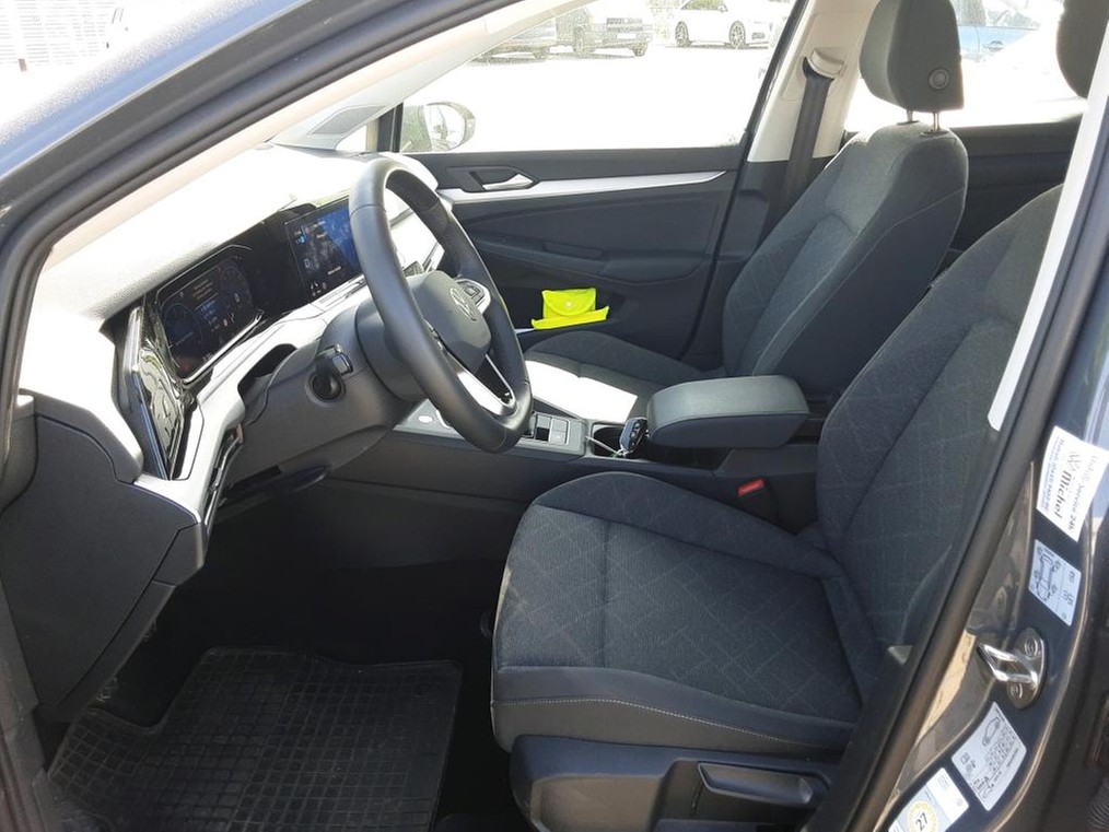 Golf 8 Variant TDI Life LED Navi TravelAssist Kamera