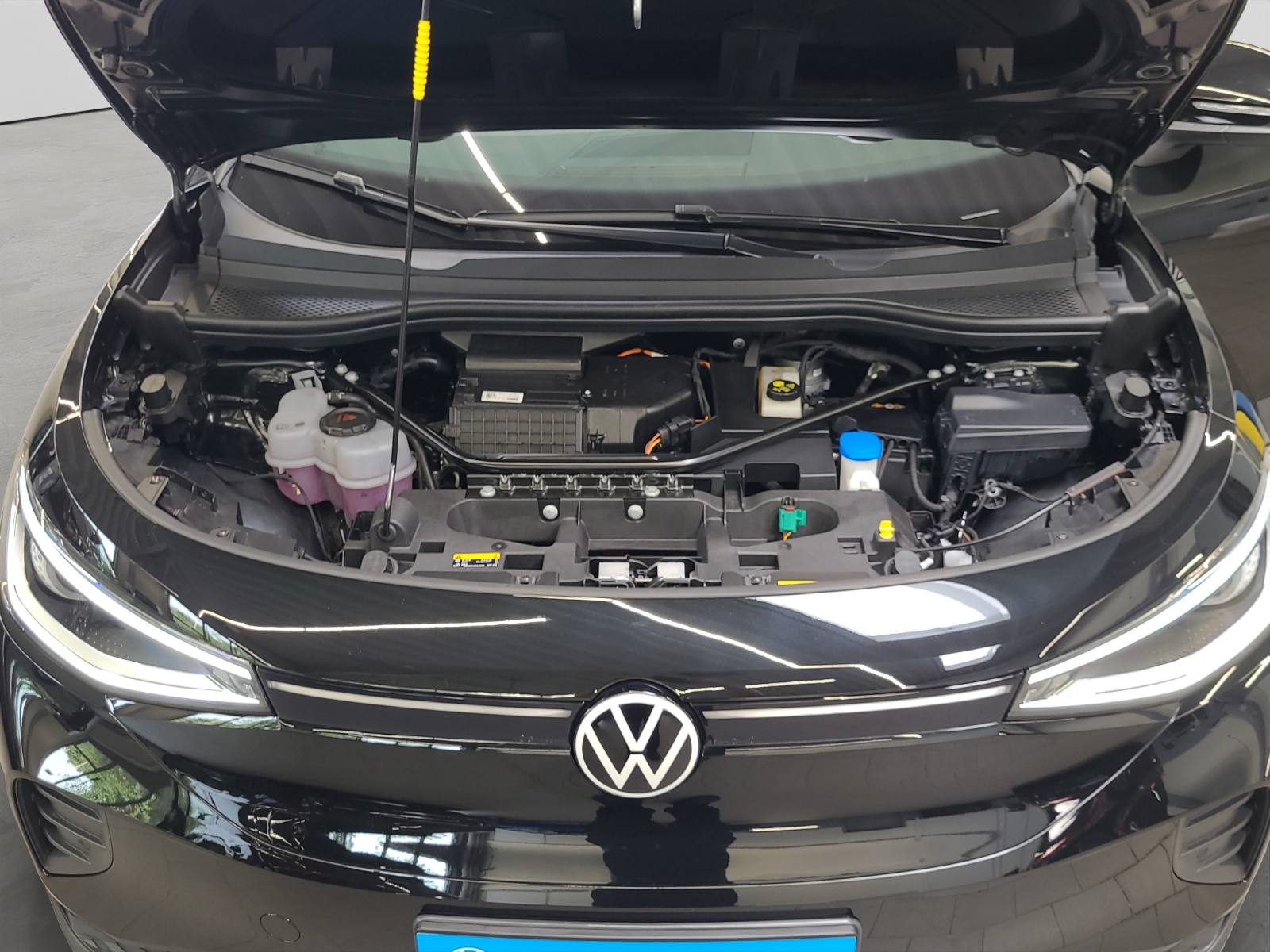 ID.4 Pro 210kW/77kWh Wärmepumpe IQ-Light ACC Kamera