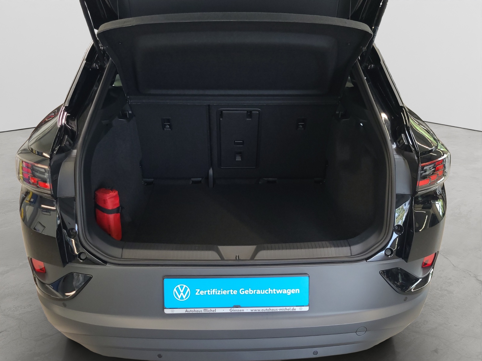 ID.4 Pro 210kW/77kWh Wärmepumpe IQ-Light ACC Kamera